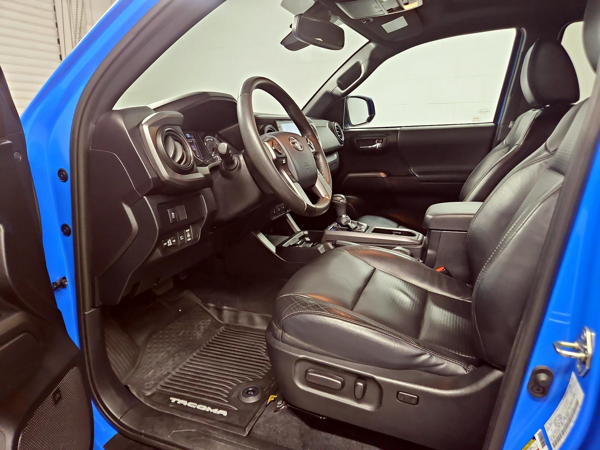 Thumbnail: 2020 Toyota Tacoma - 11