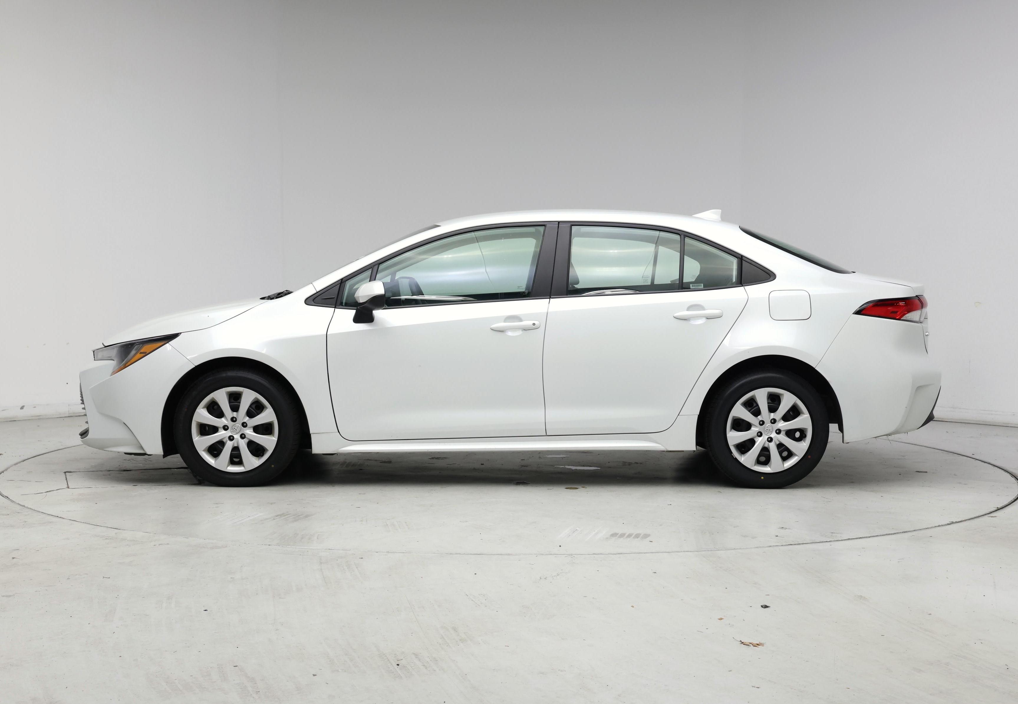 Thumbnail: 2024 Toyota Corolla - 3