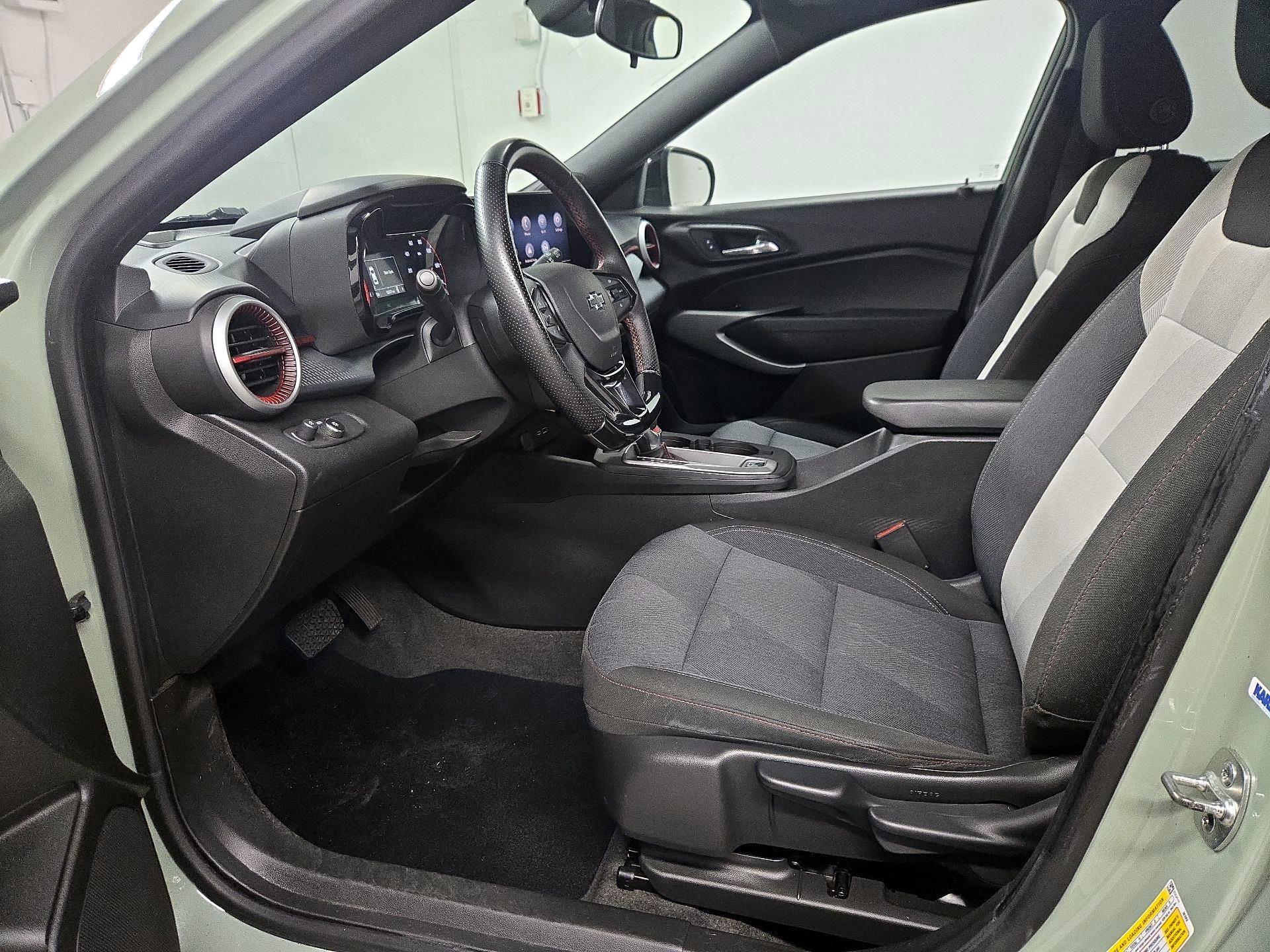 Thumbnail: 2024 Chevrolet Trax - 11