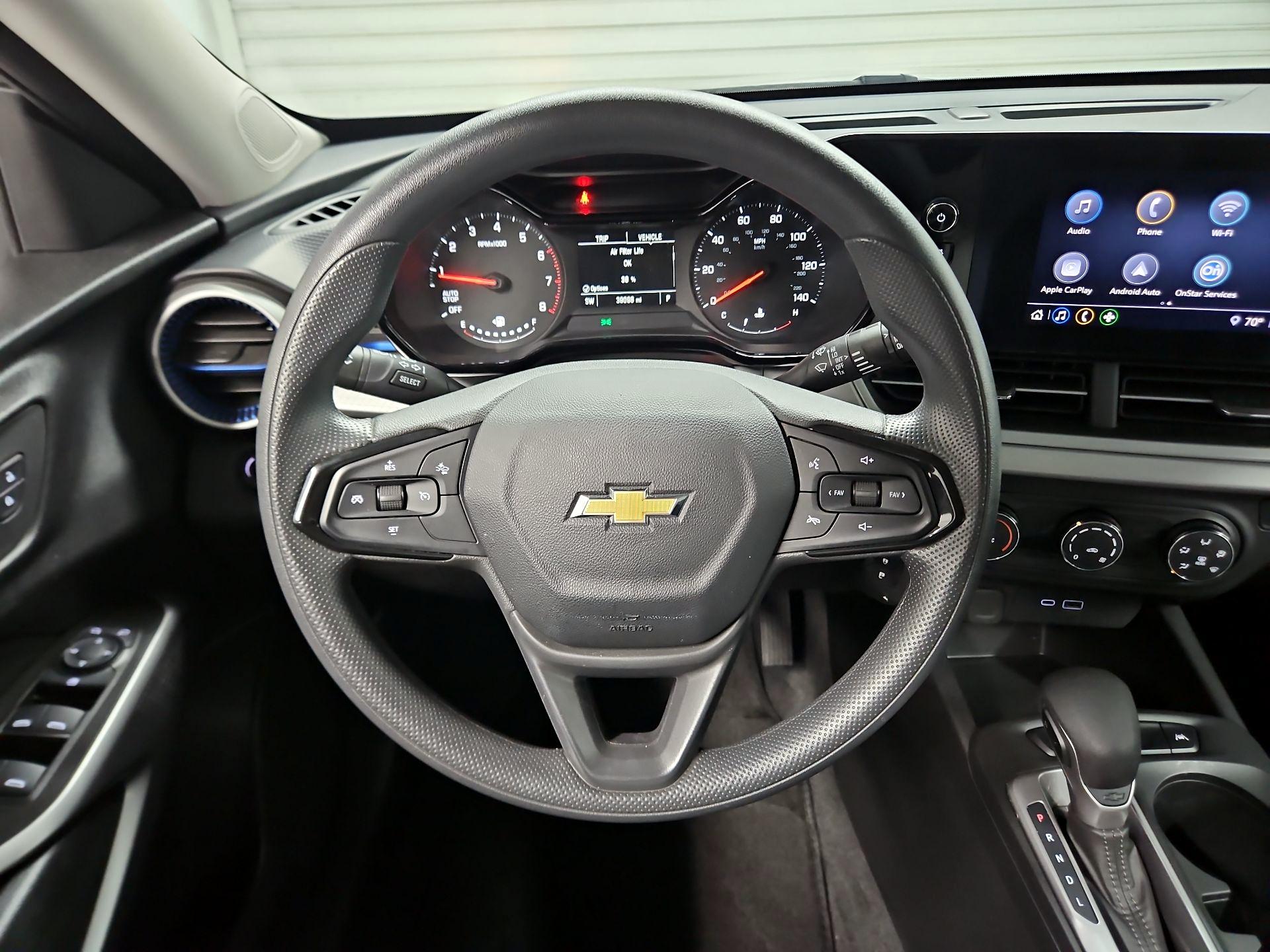 Thumbnail: 2024 Chevrolet Trax - 10