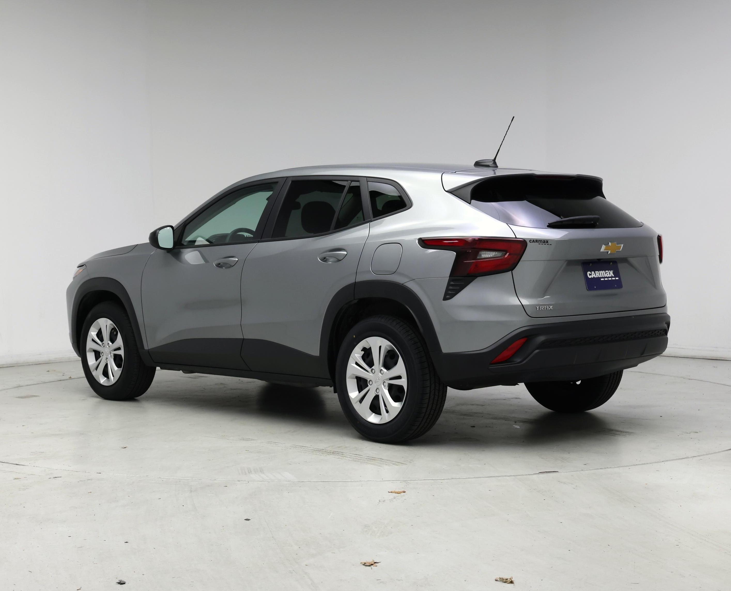 Thumbnail: 2024 Chevrolet Trax - 2