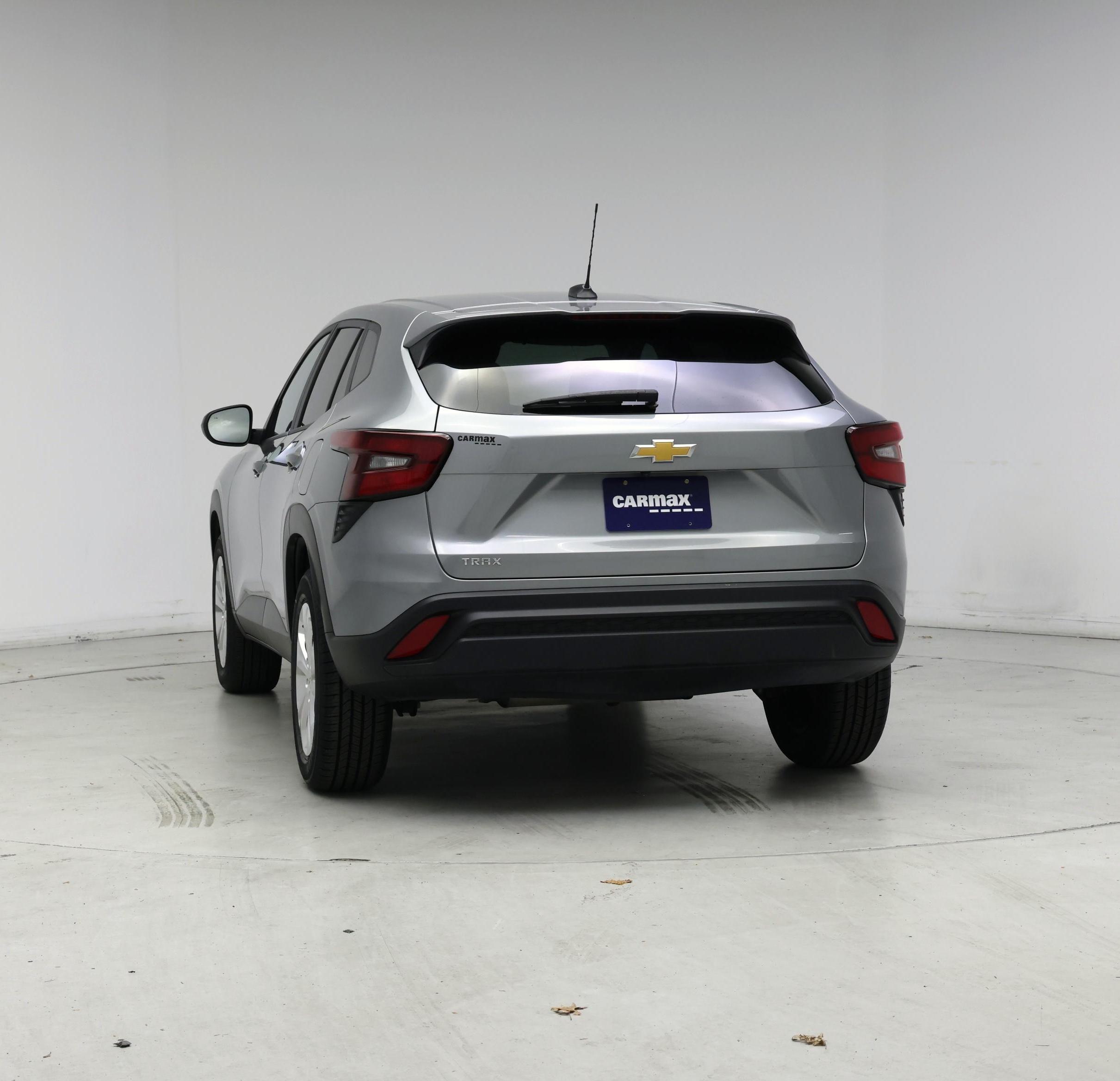 Thumbnail: 2024 Chevrolet Trax - 6