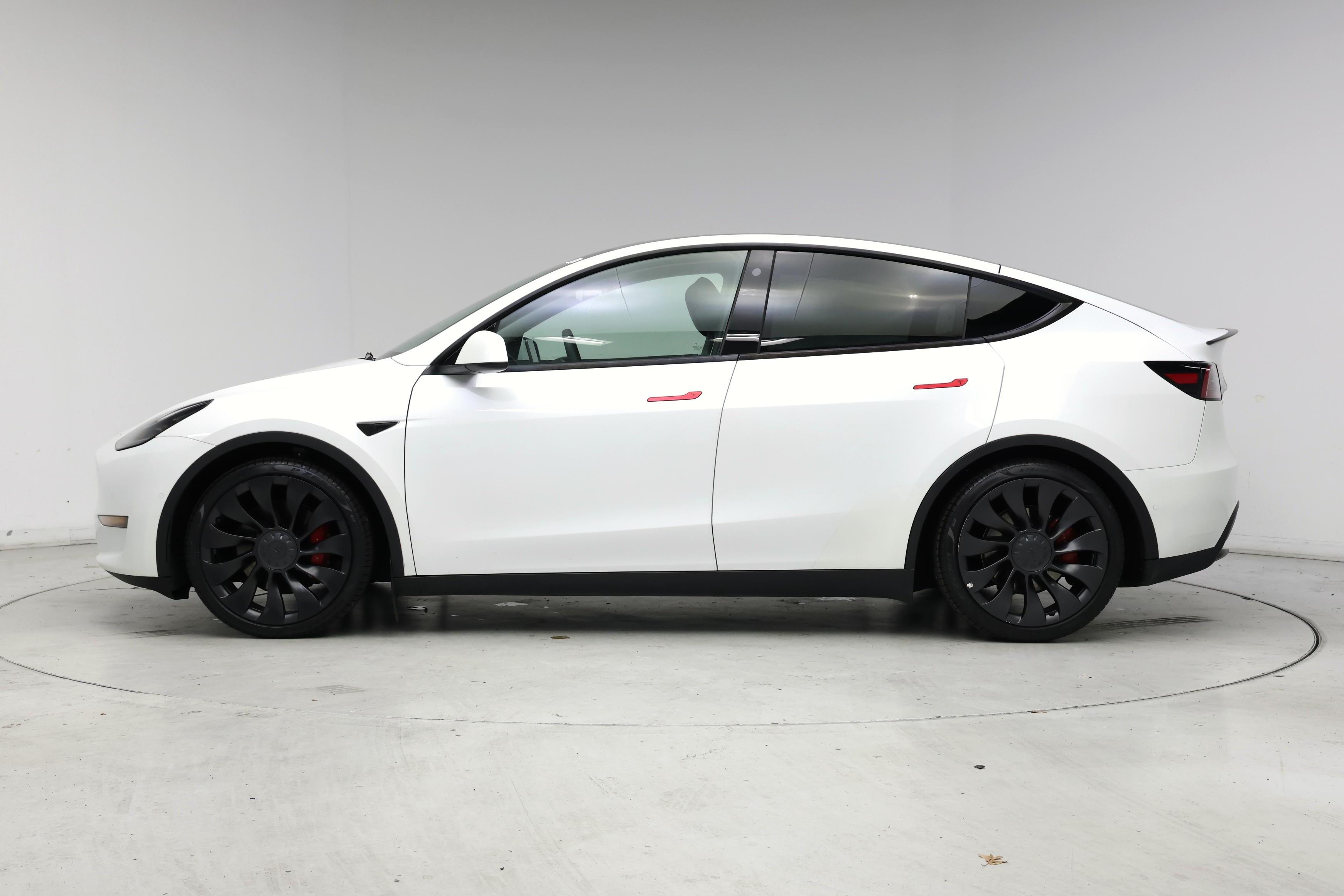 Thumbnail: 2022 Tesla Model Y - 3