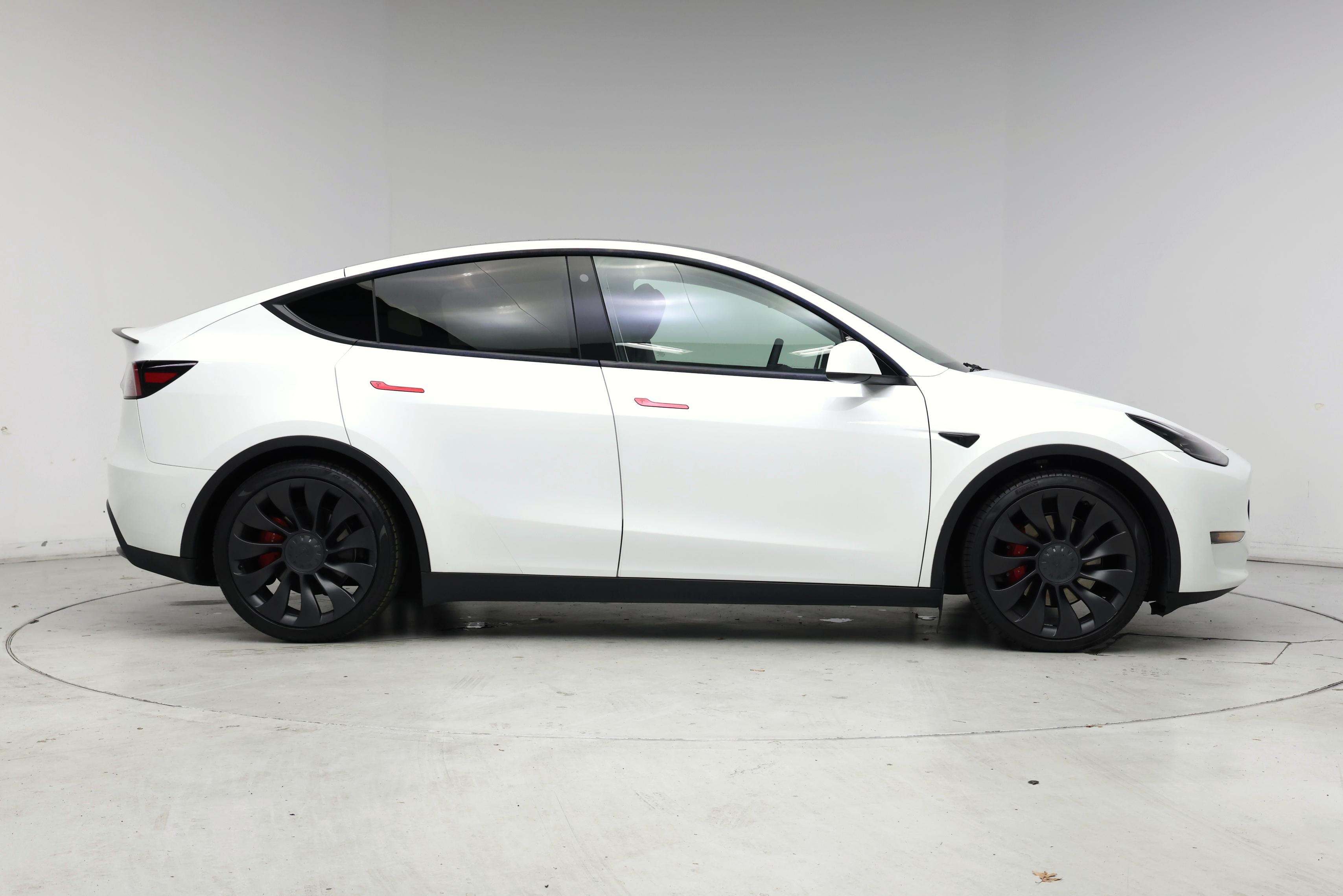 Thumbnail: 2022 Tesla Model Y - 7