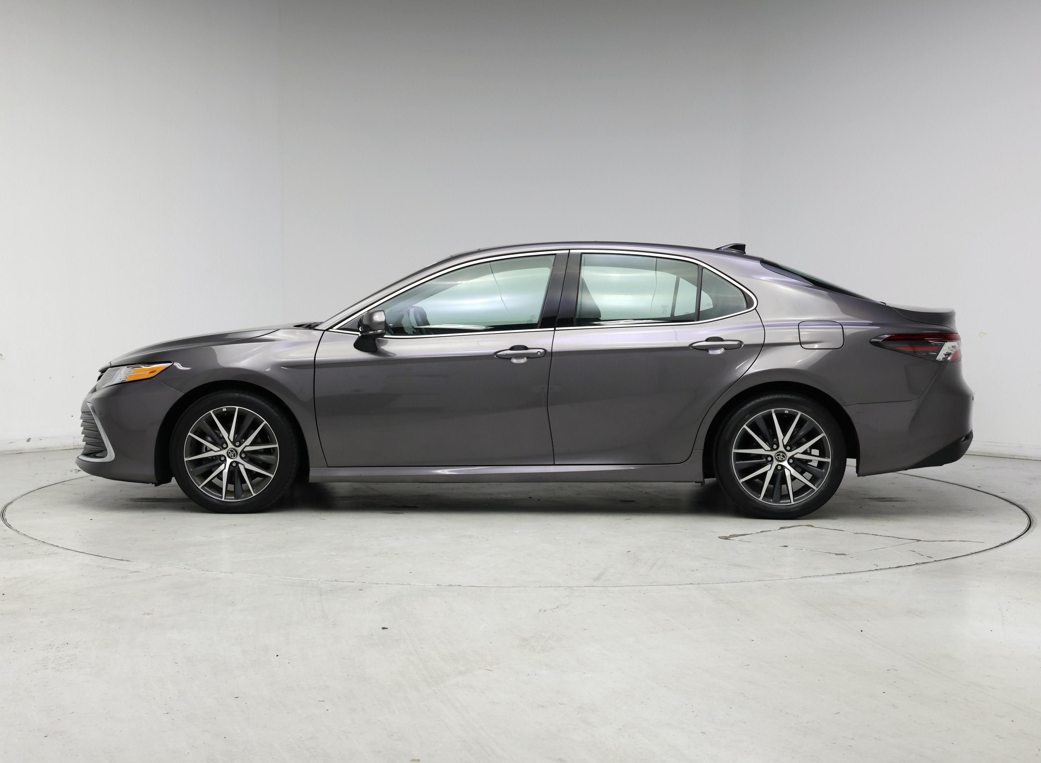 Thumbnail: 2023 Toyota Camry - 3