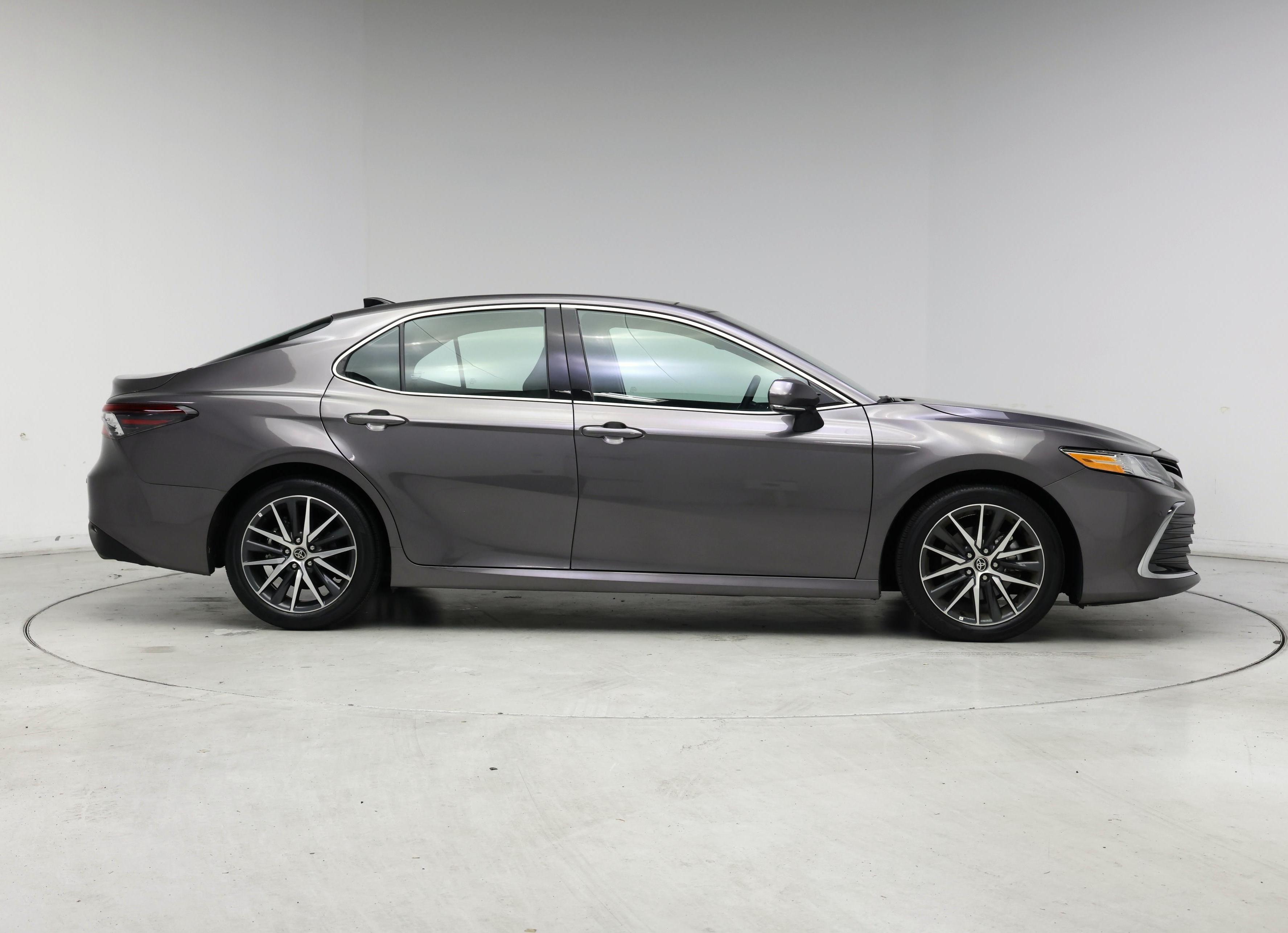 Thumbnail: 2023 Toyota Camry - 7