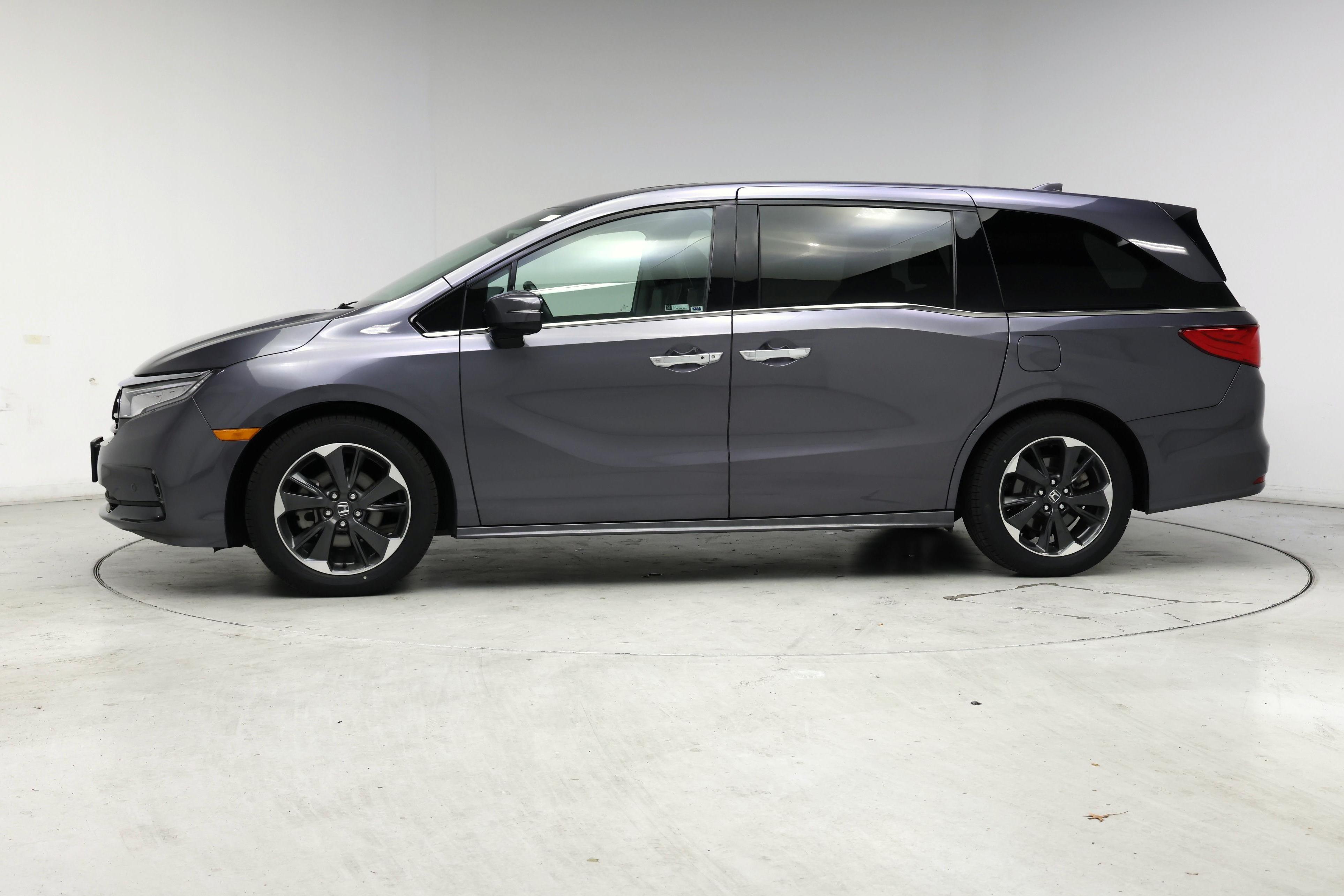 Thumbnail: 2022 Honda Odyssey - 3