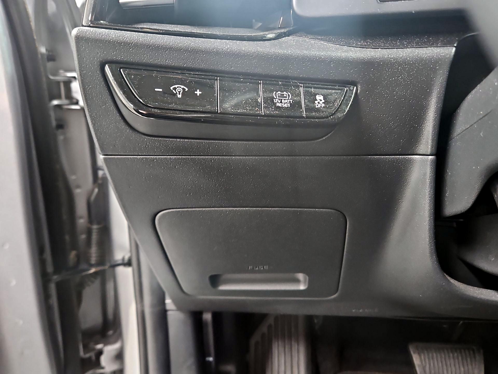 Thumbnail: 2024 Kia Niro - 13
