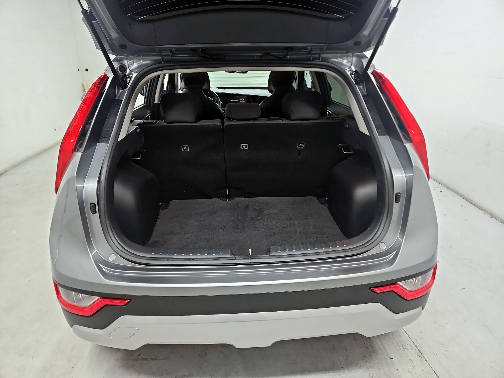Thumbnail: 2024 Kia Niro - 20