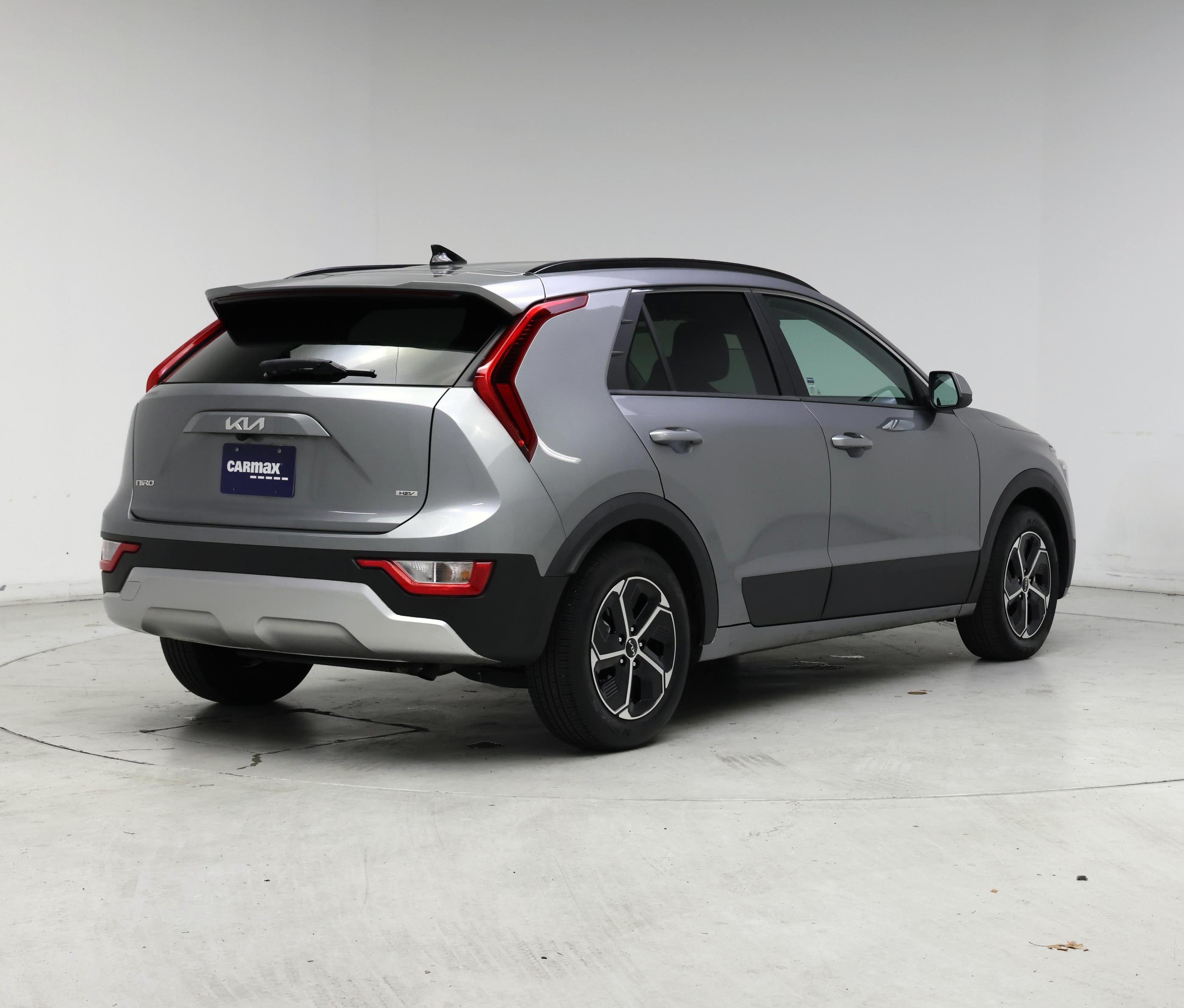 Thumbnail: 2024 Kia Niro - 8