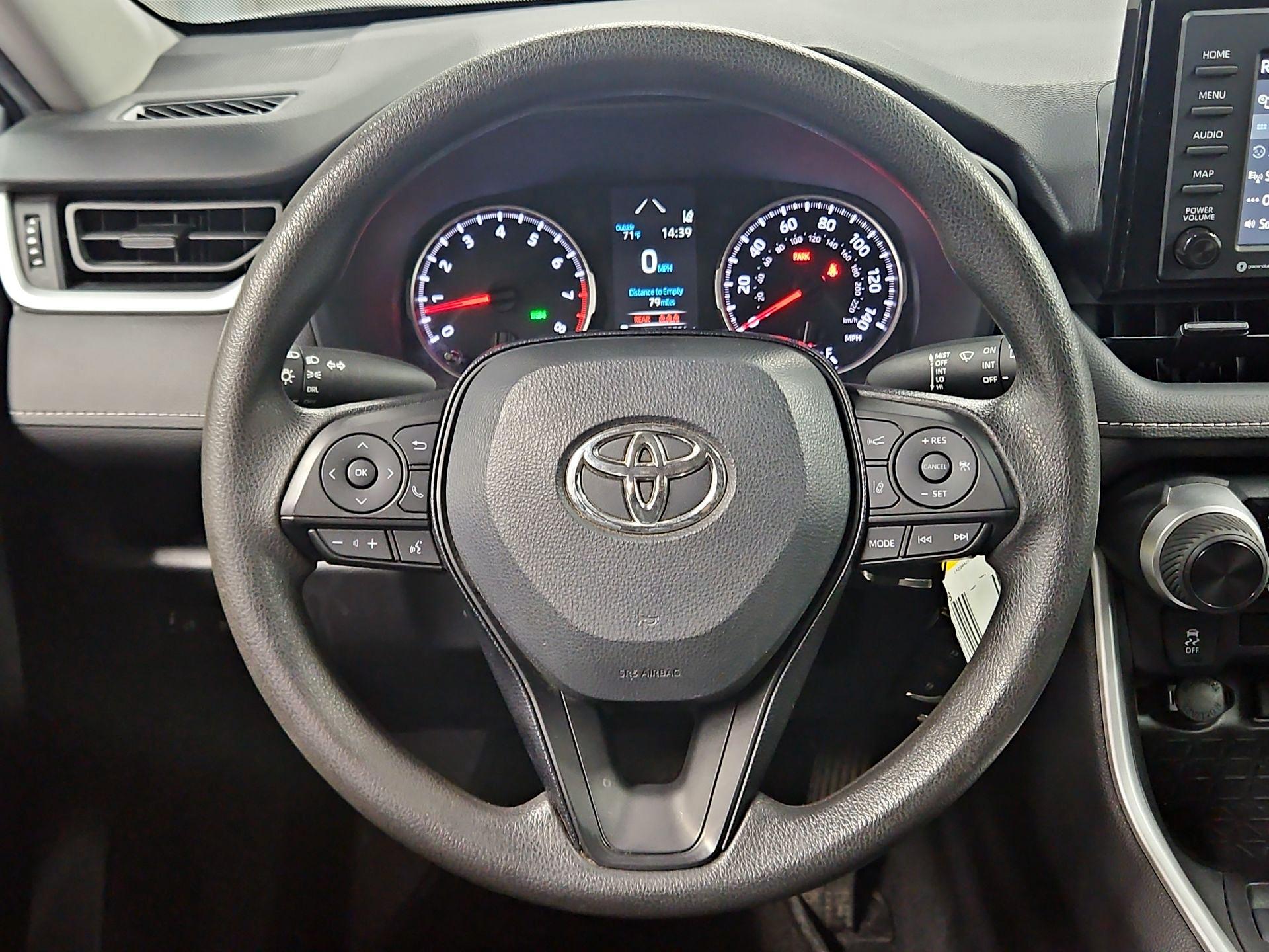 Thumbnail: 2021 Toyota RAV4 - 10