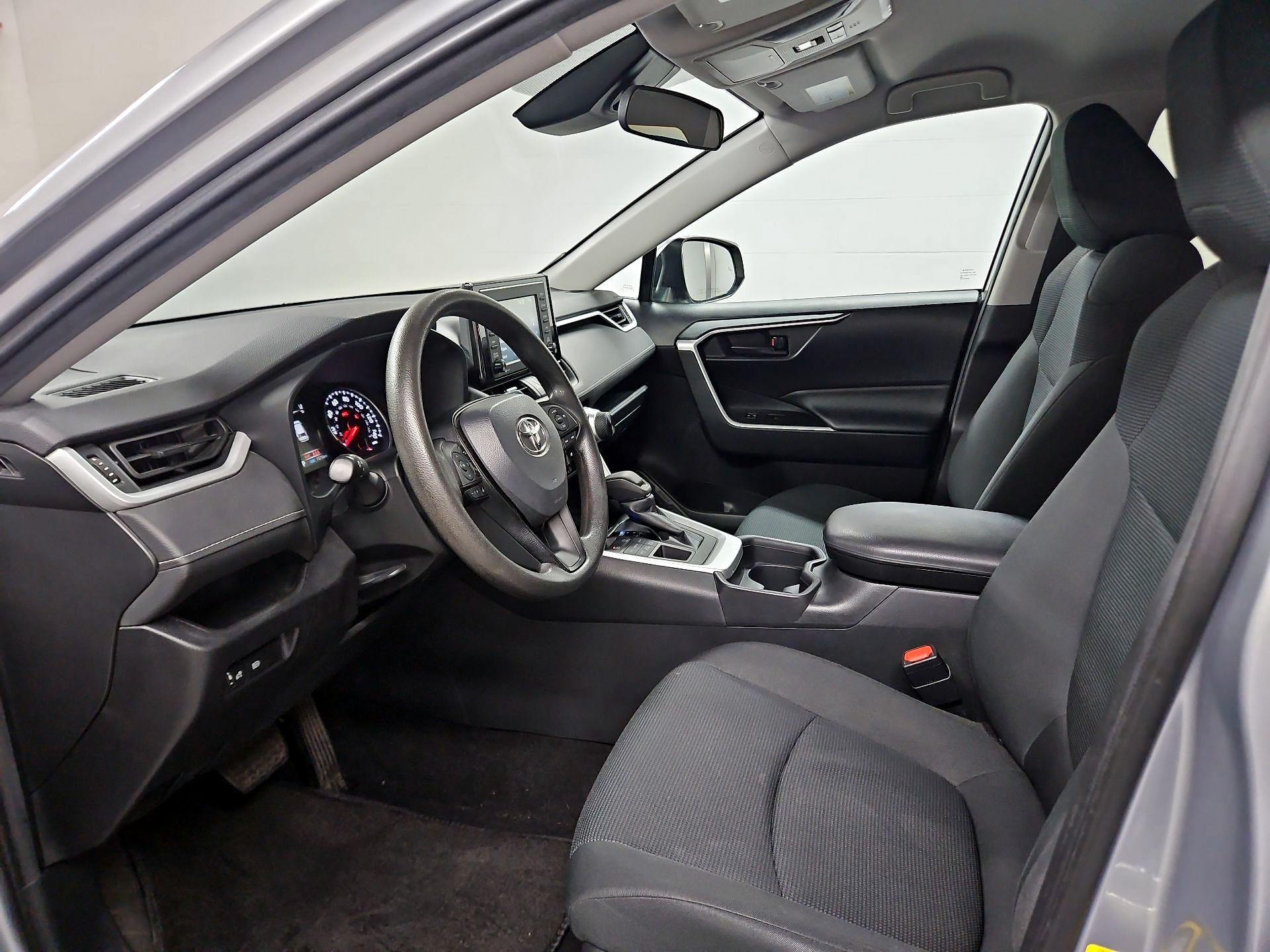Thumbnail: 2021 Toyota RAV4 - 11