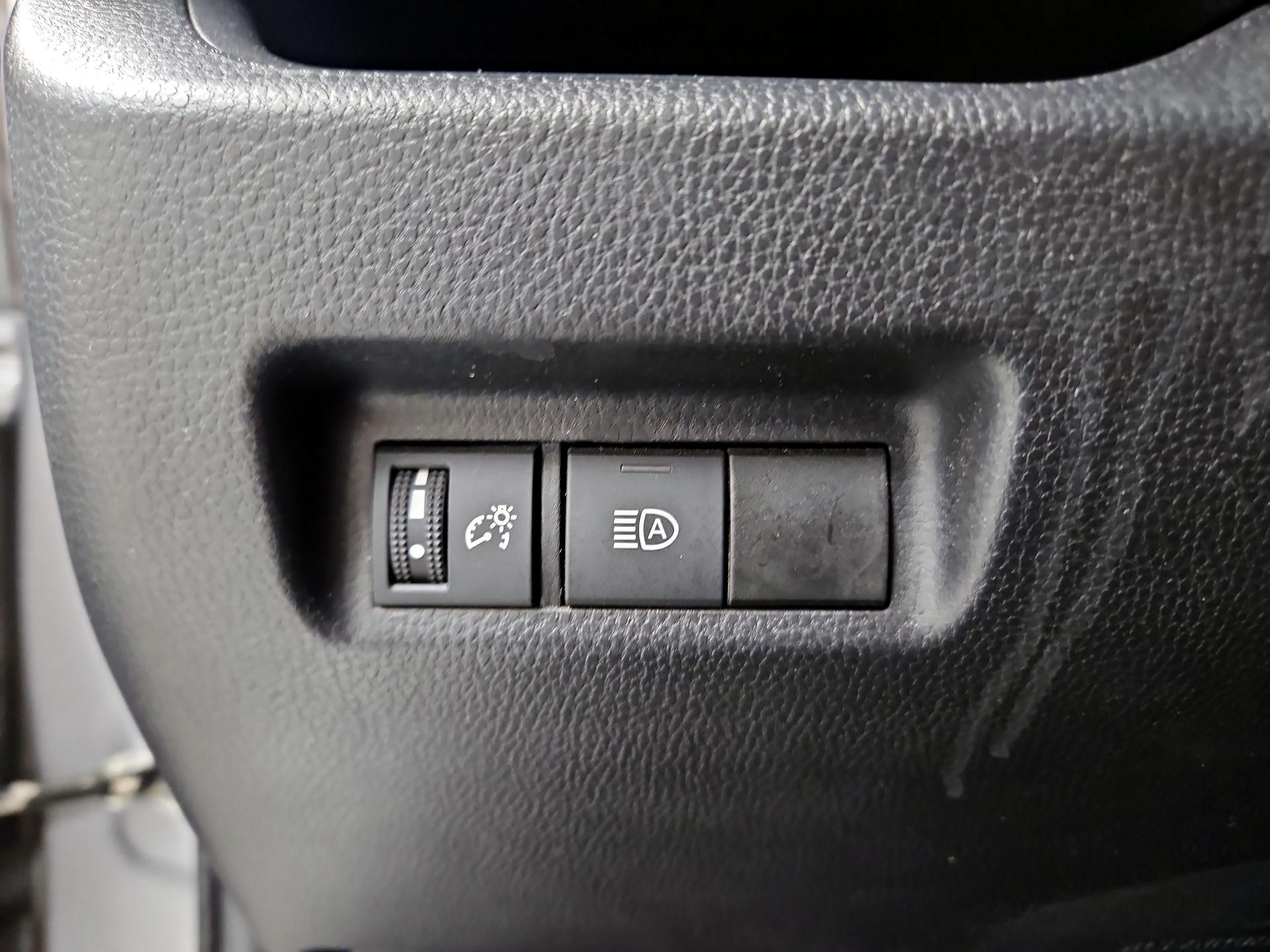 Thumbnail: 2021 Toyota RAV4 - 13