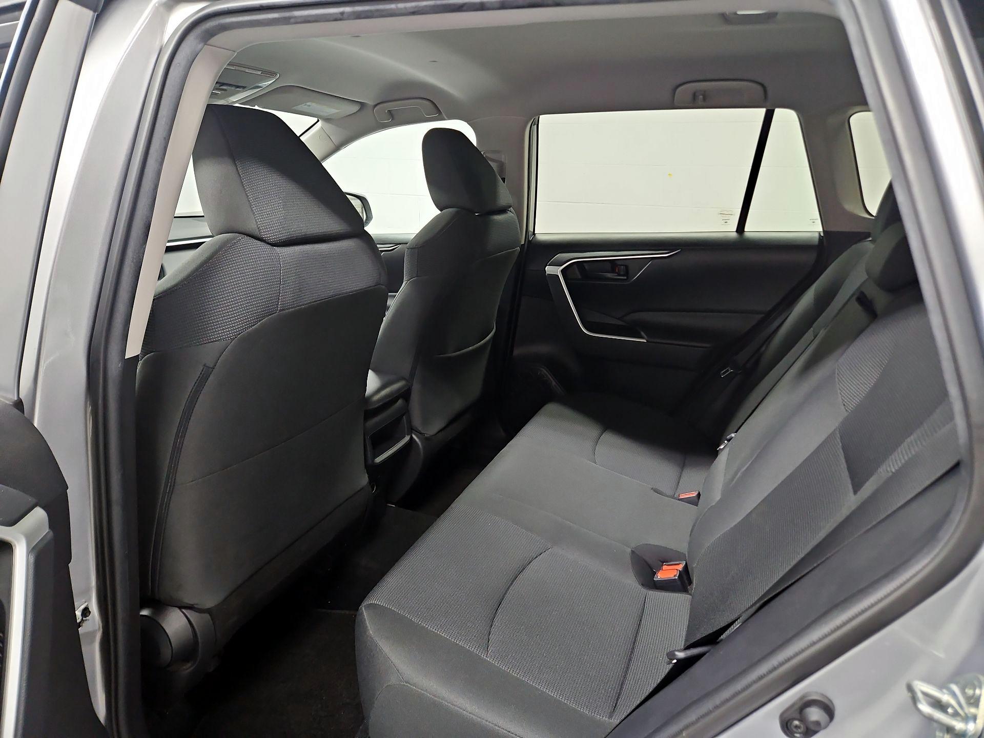 Thumbnail: 2021 Toyota RAV4 - 19
