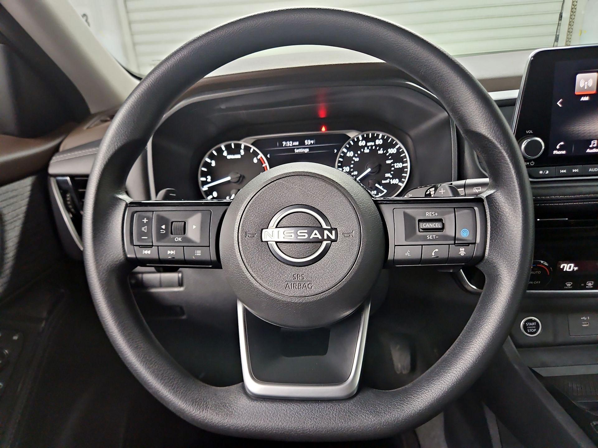 Thumbnail: 2022 Nissan Rogue - 10