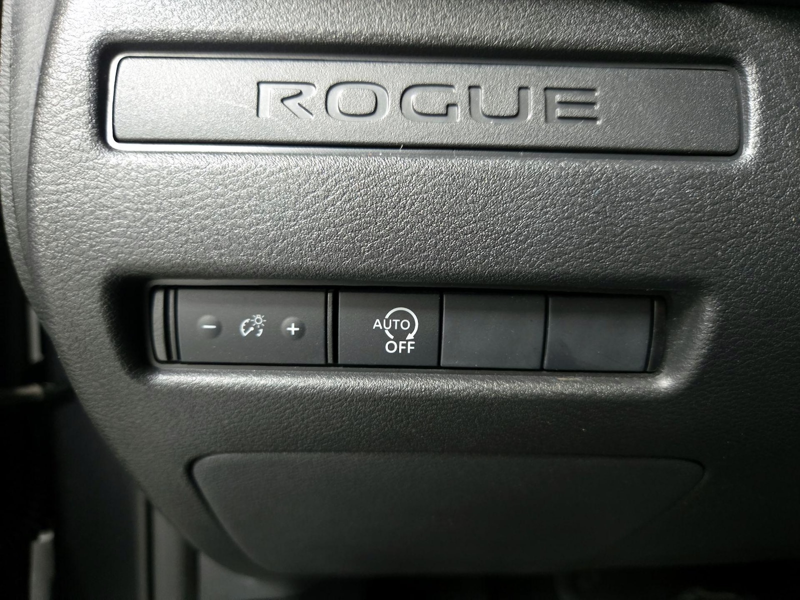 2024 Nissan Rogue S - Photo 14