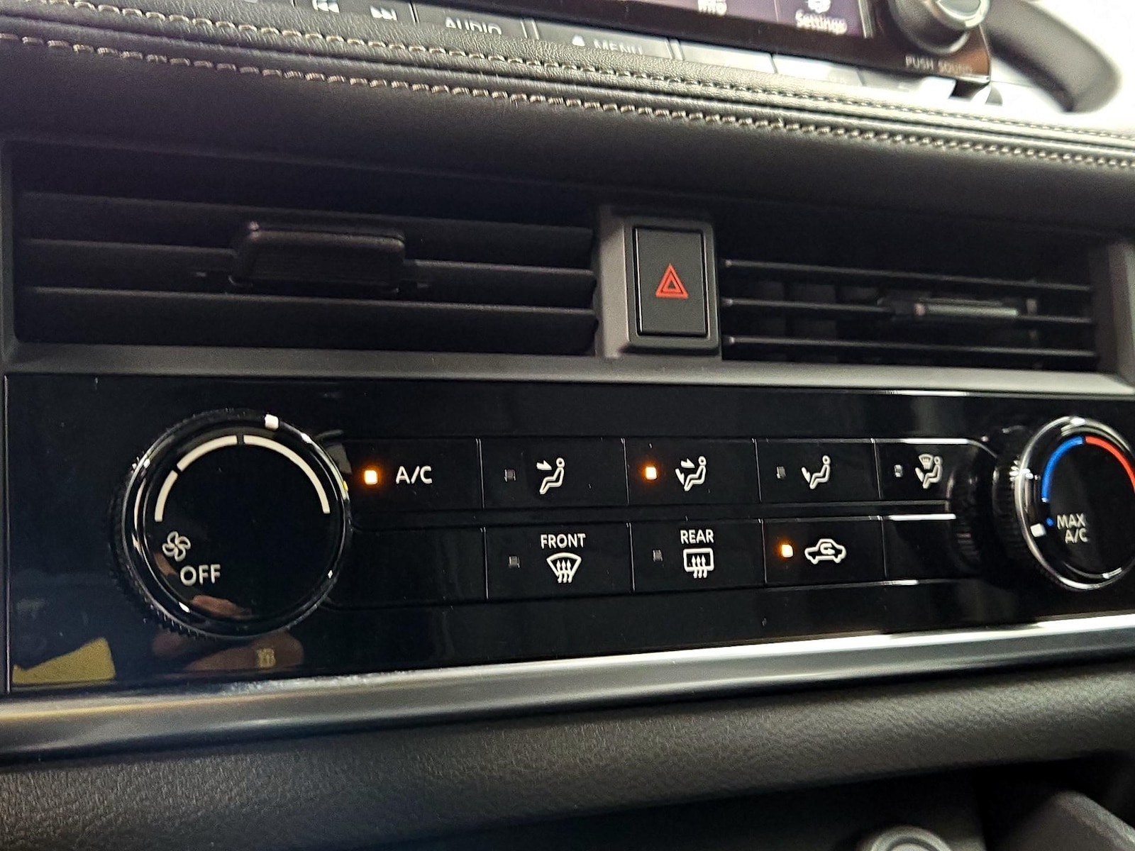 2024 Nissan Rogue S - Photo 17