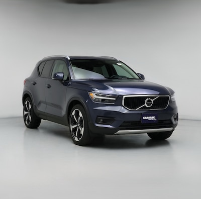 2022 Volvo XC40 T5 Momentum