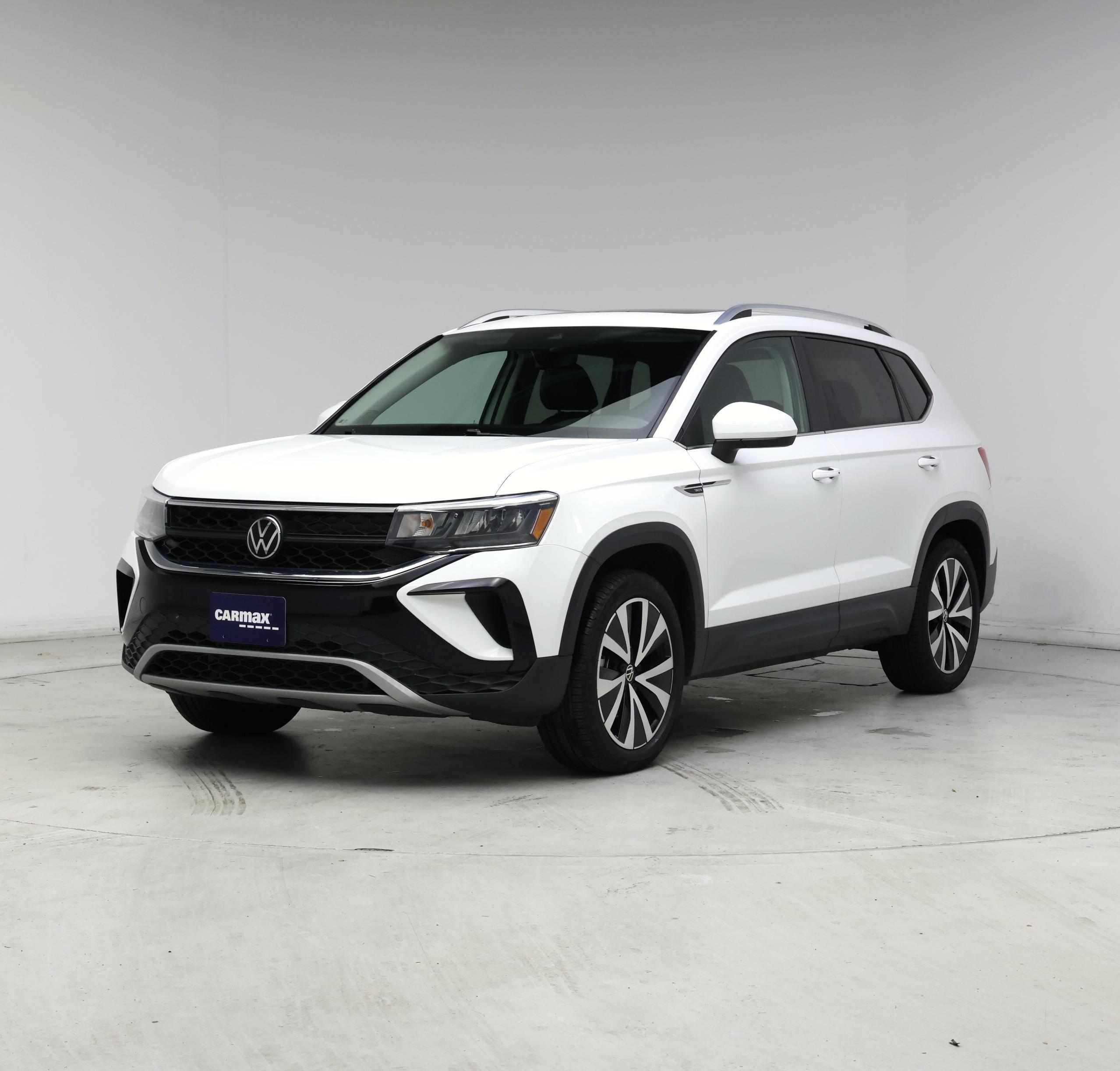 Thumbnail: 2022 Volkswagen Taos - 4