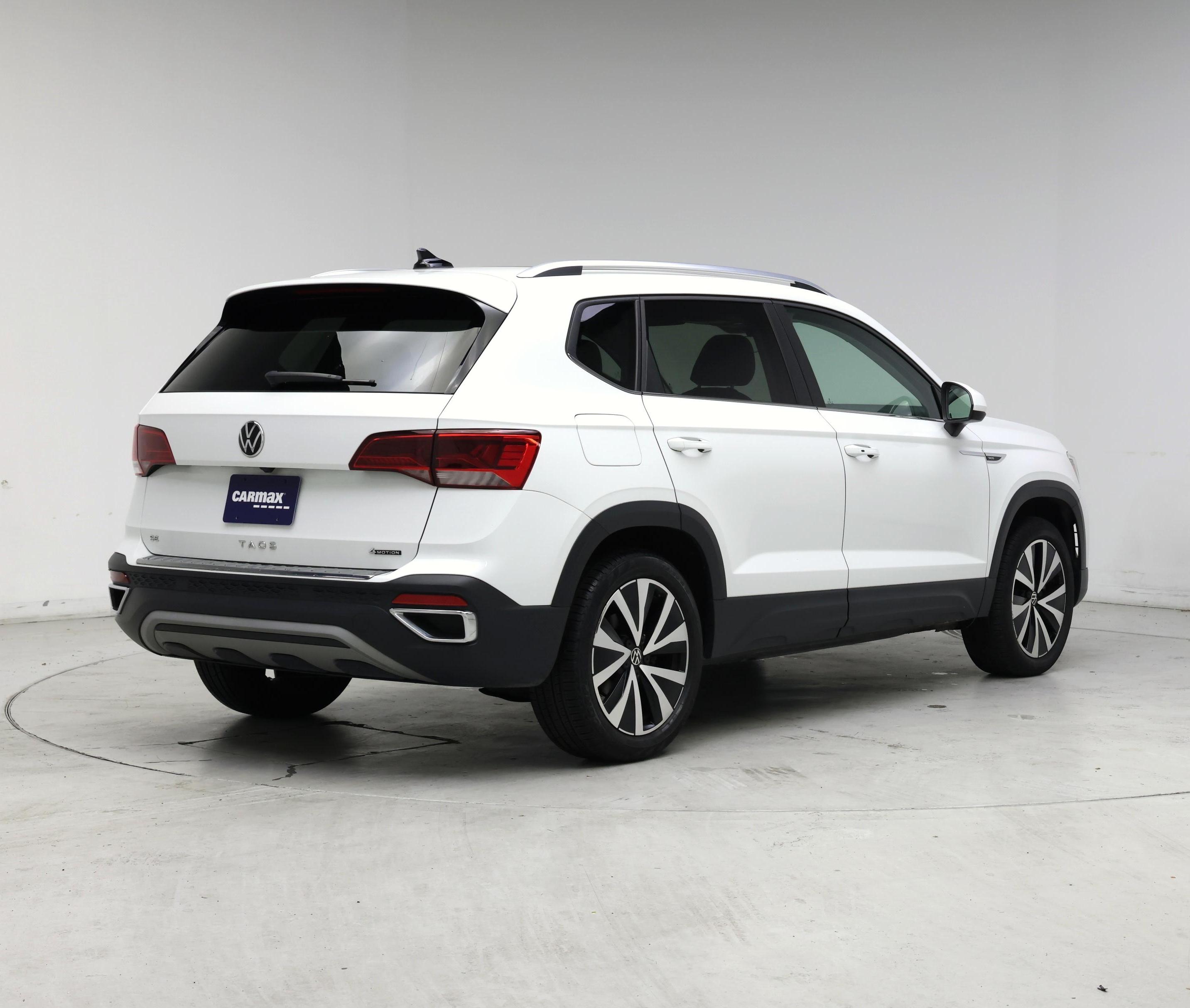 Thumbnail: 2022 Volkswagen Taos - 8