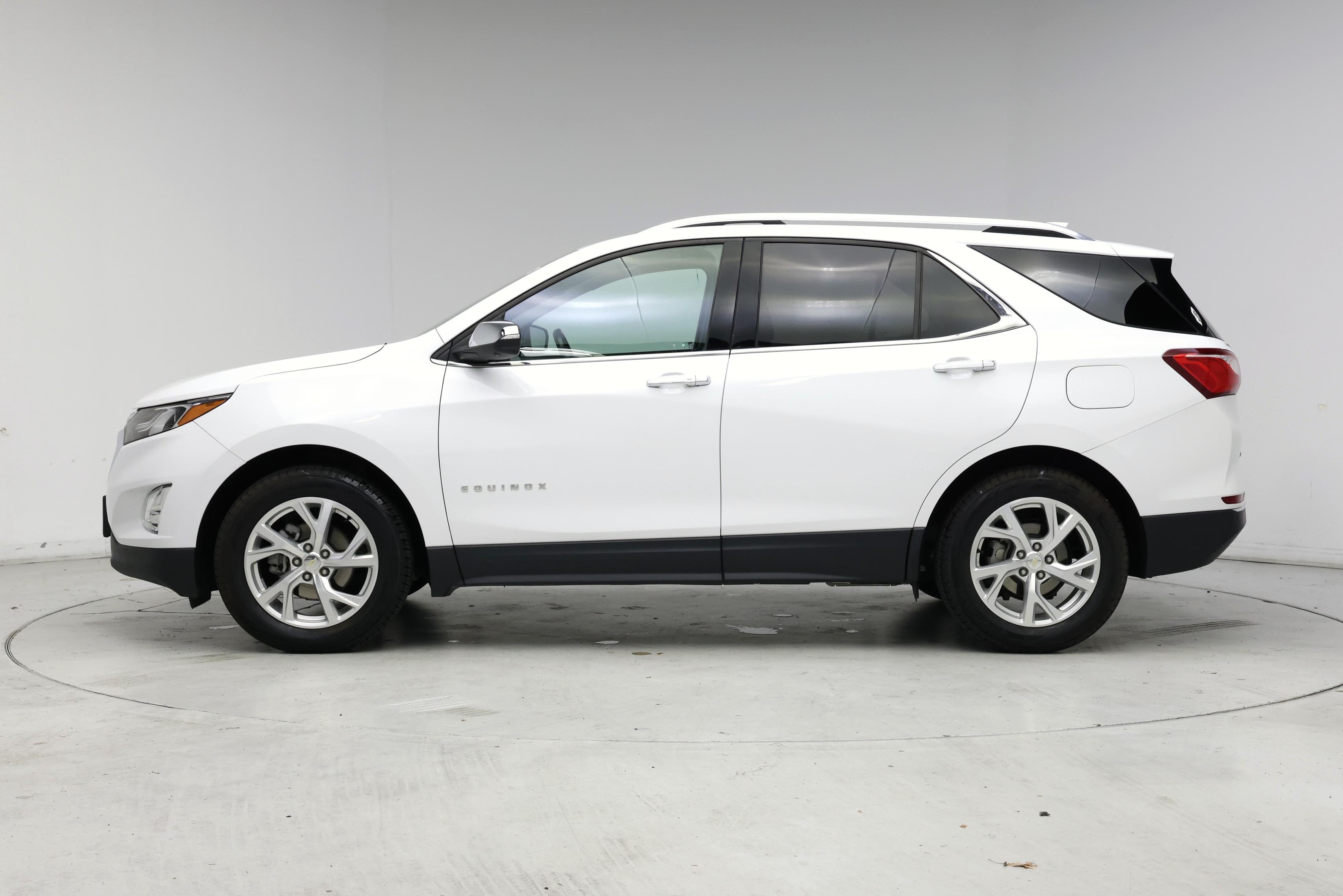 Thumbnail: 2020 Chevrolet Equinox - 3