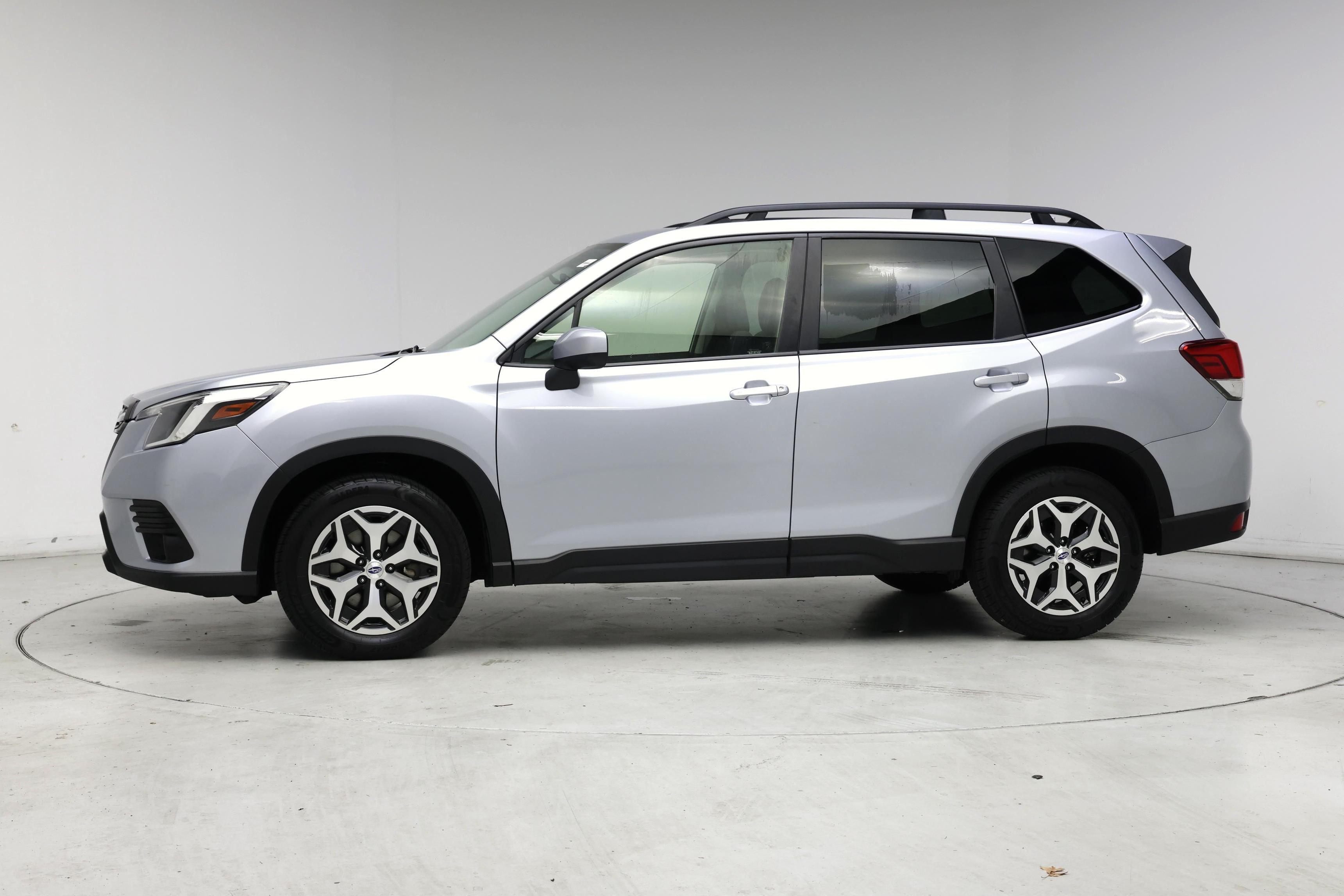 Thumbnail: 2022 Subaru Forester - 3