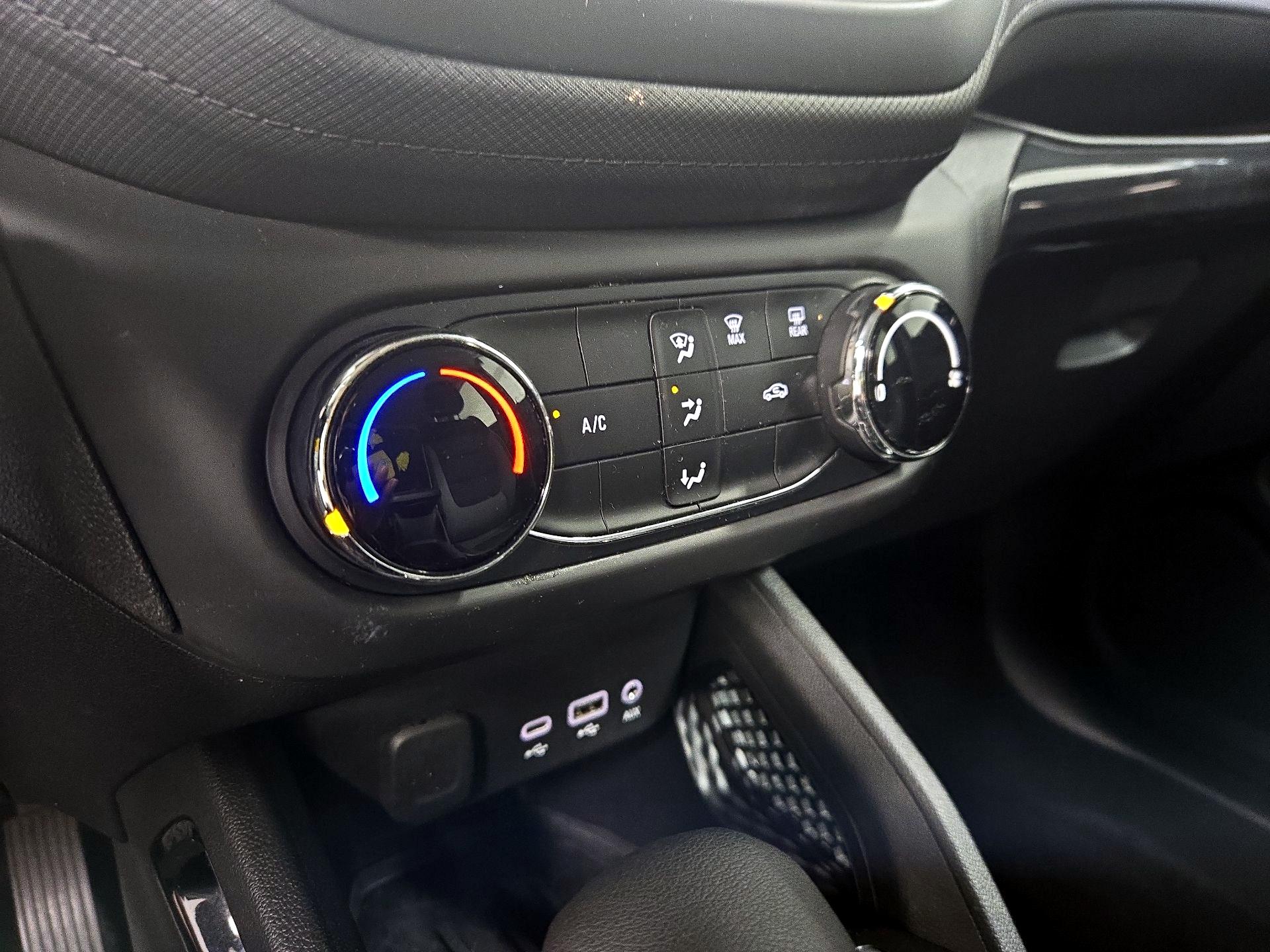 Thumbnail: 2021 Chevrolet TrailBlazer - 16