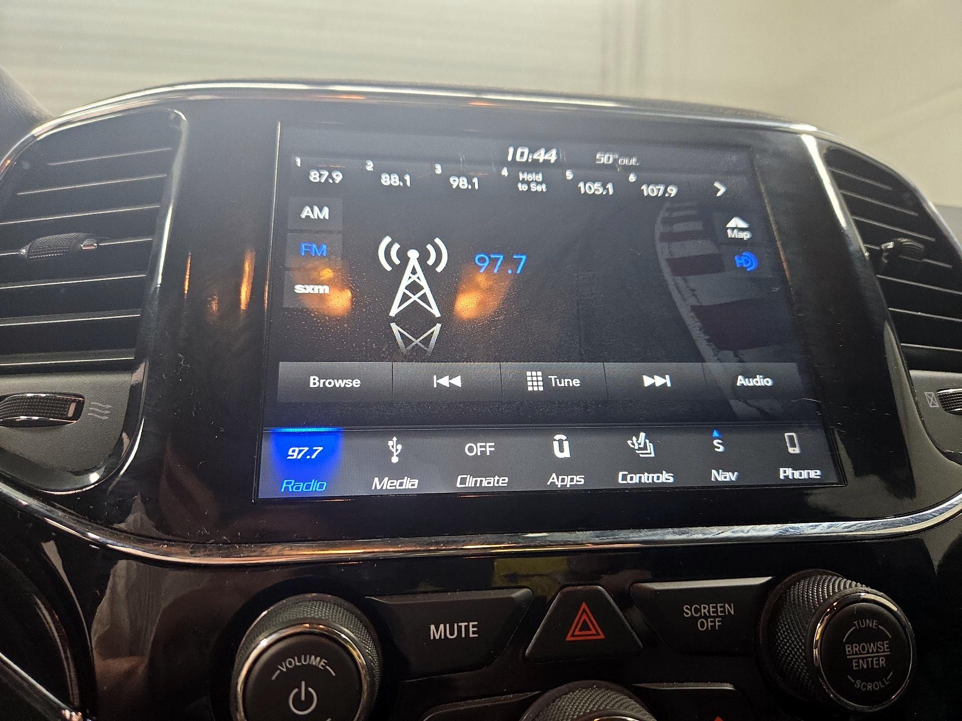 Thumbnail: 2019 Jeep Grand Cherokee - 16