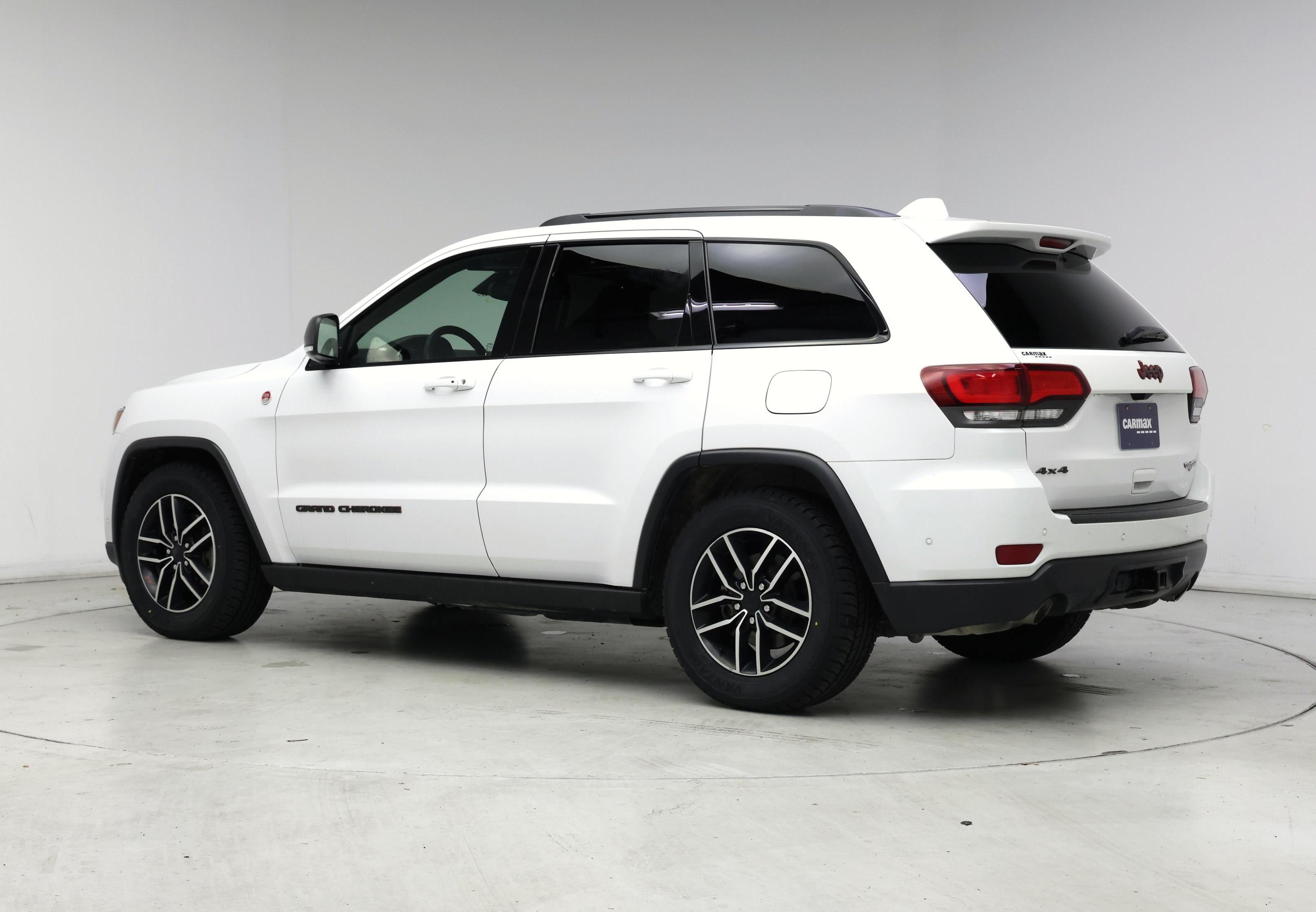 Thumbnail: 2019 Jeep Grand Cherokee - 2