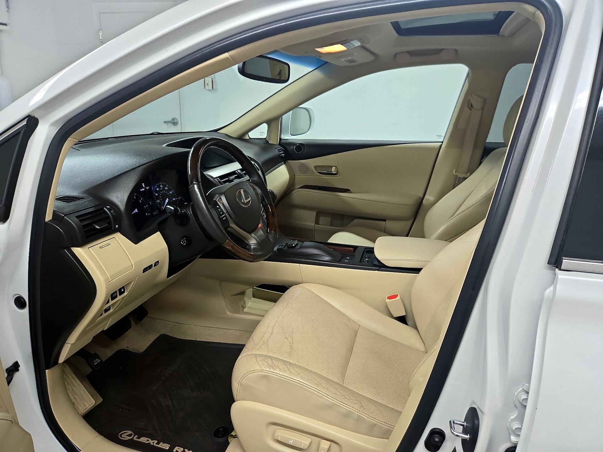 Thumbnail: 2015 Lexus RX - 11