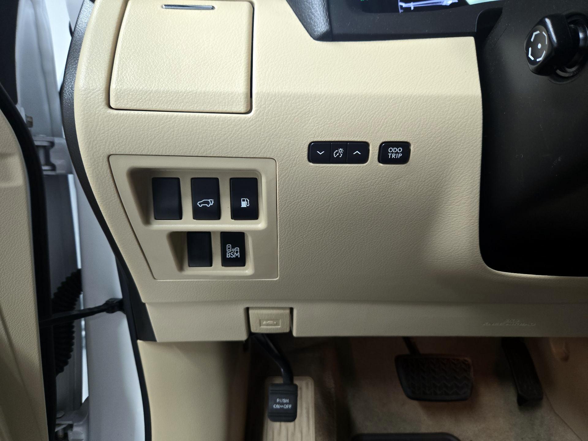 Thumbnail: 2015 Lexus RX - 13