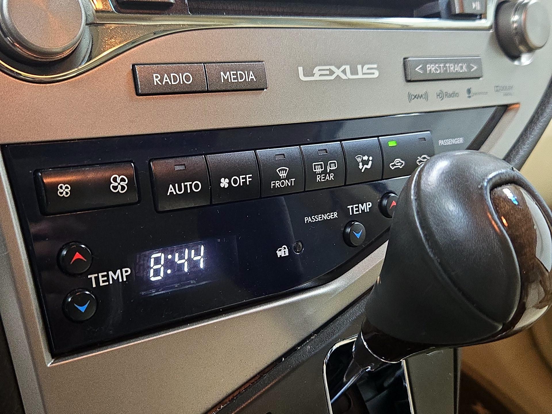 Thumbnail: 2015 Lexus RX - 17