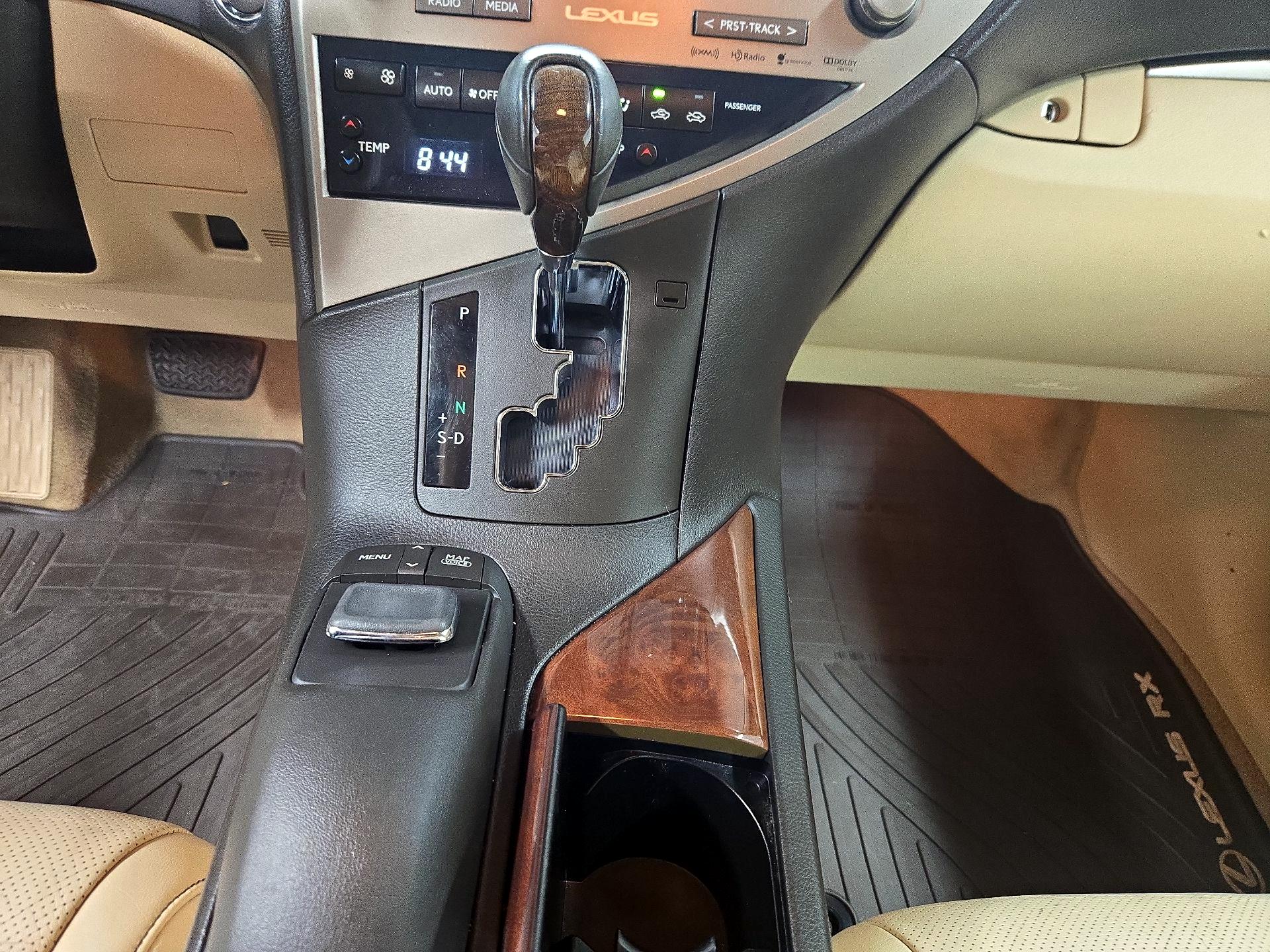 Thumbnail: 2015 Lexus RX - 18