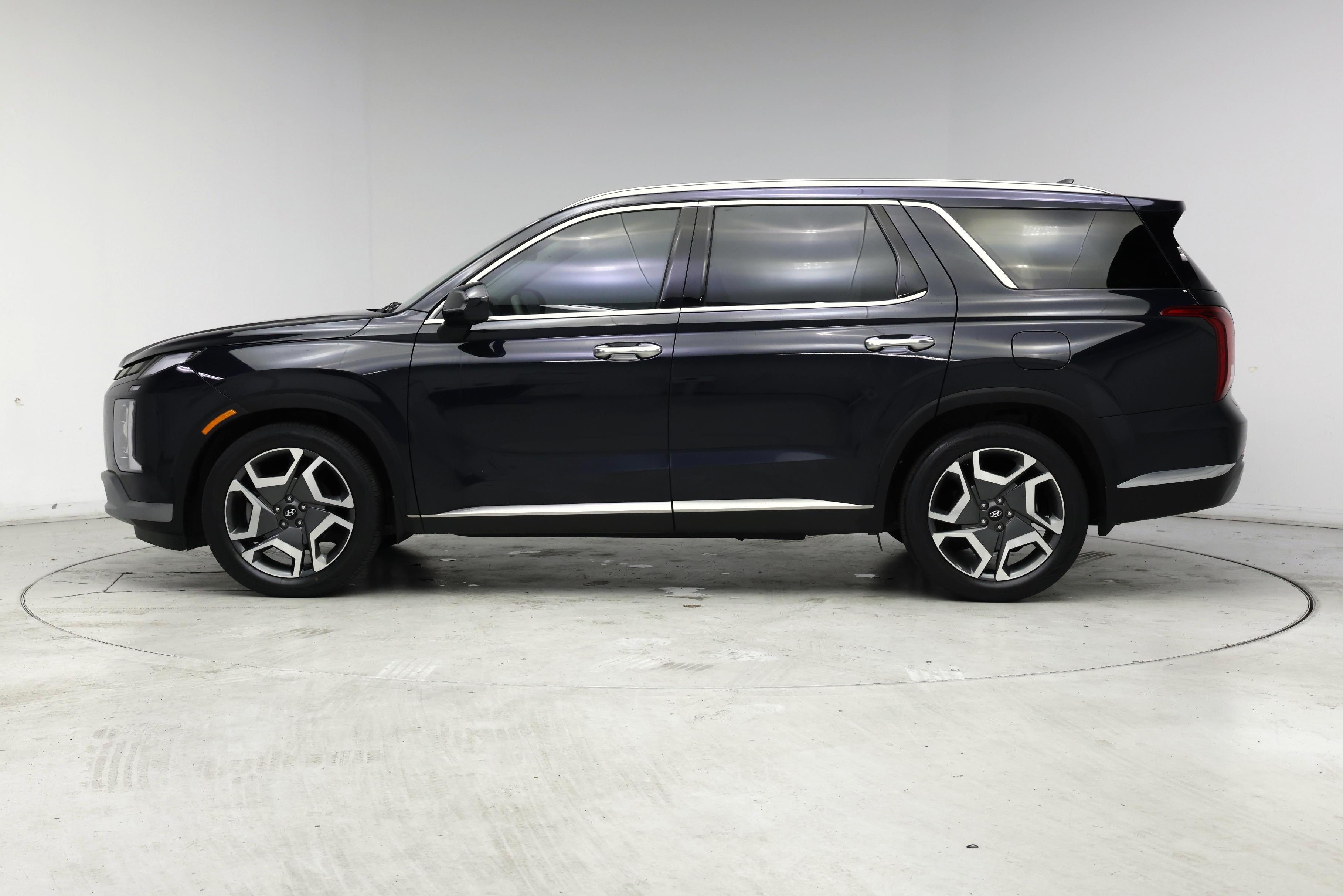 Thumbnail: 2023 Hyundai Palisade - 3