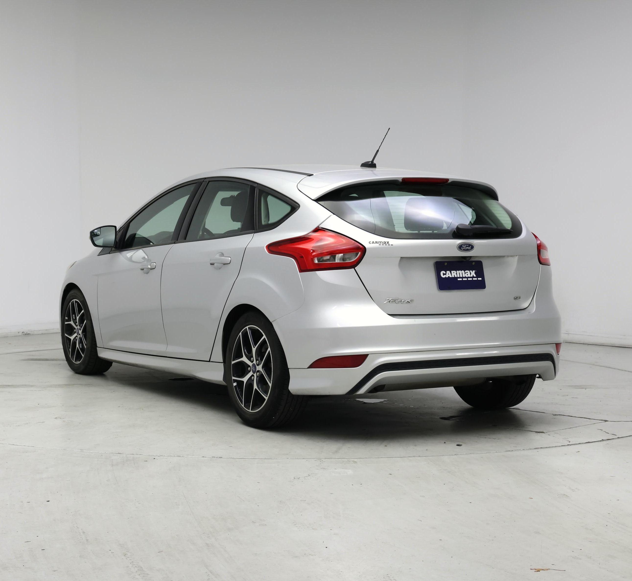 Thumbnail: 2016 Ford Focus - 2