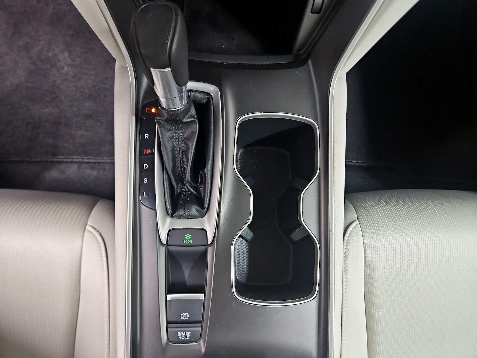 2020 Honda Accord LX - Photo 18