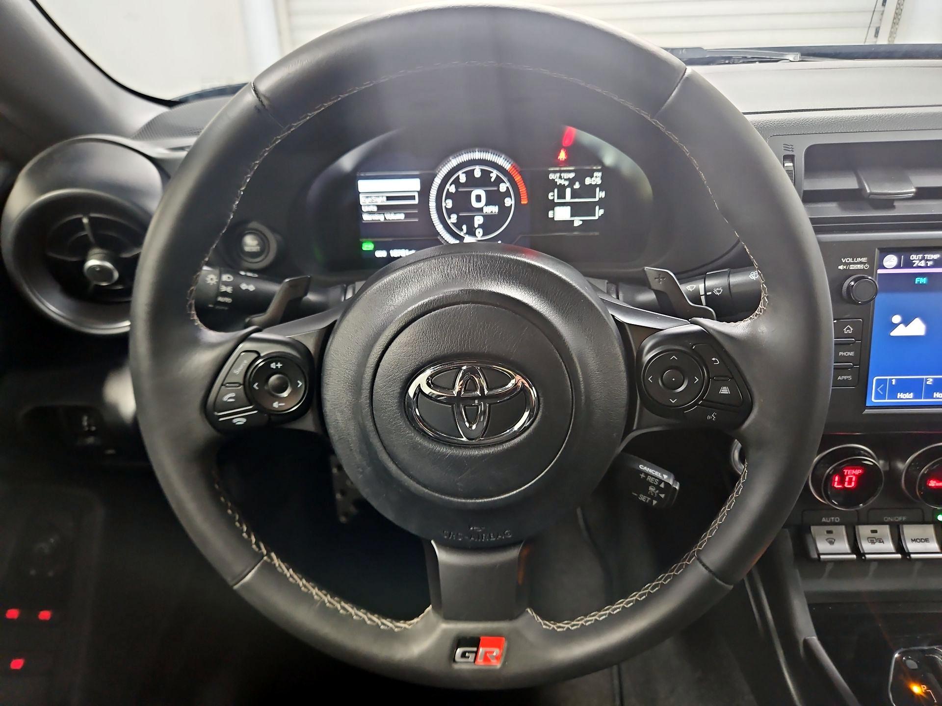 Thumbnail: 2024 Toyota GR86 - 10