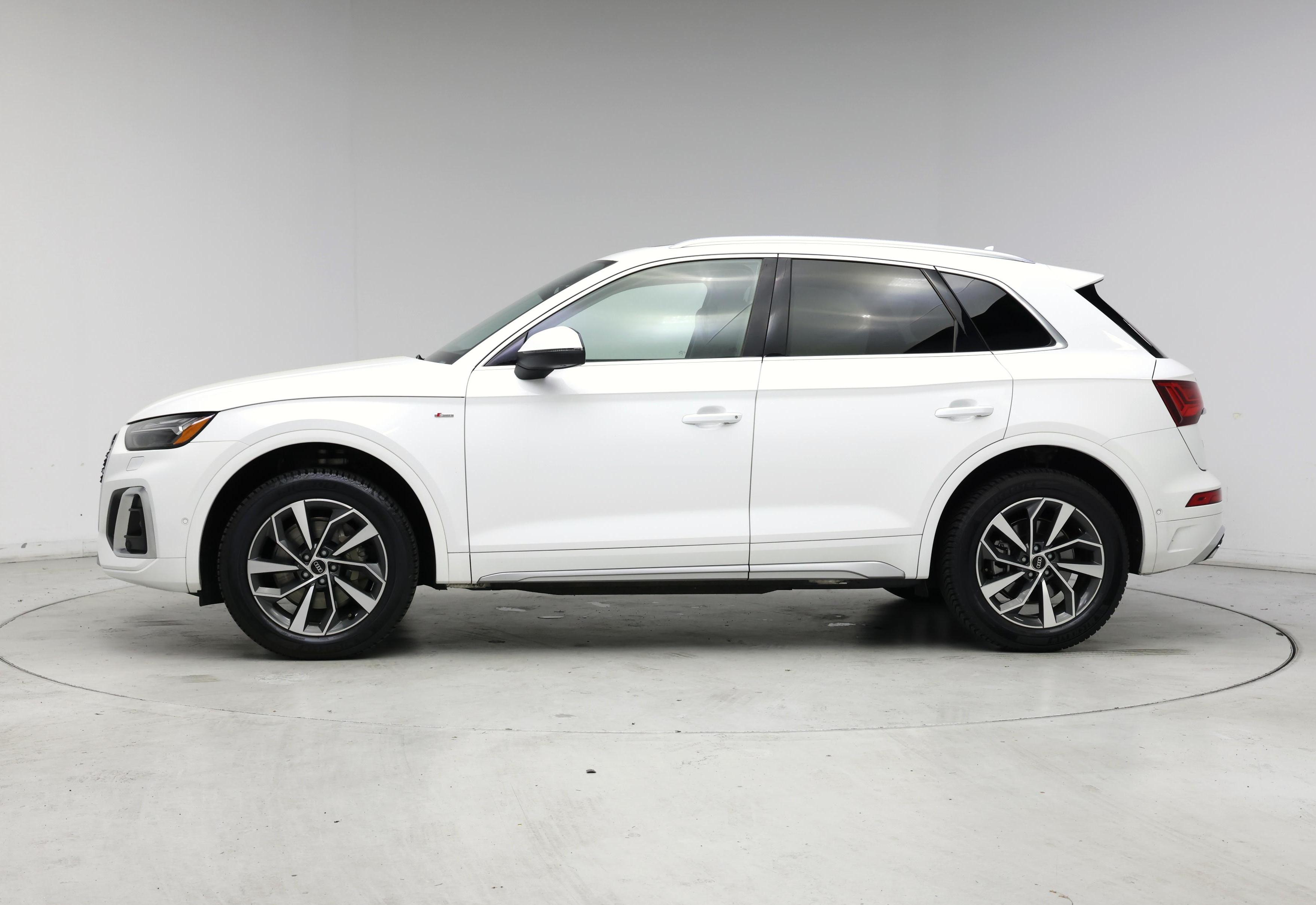 Thumbnail: 2023 Audi Q5 - 3