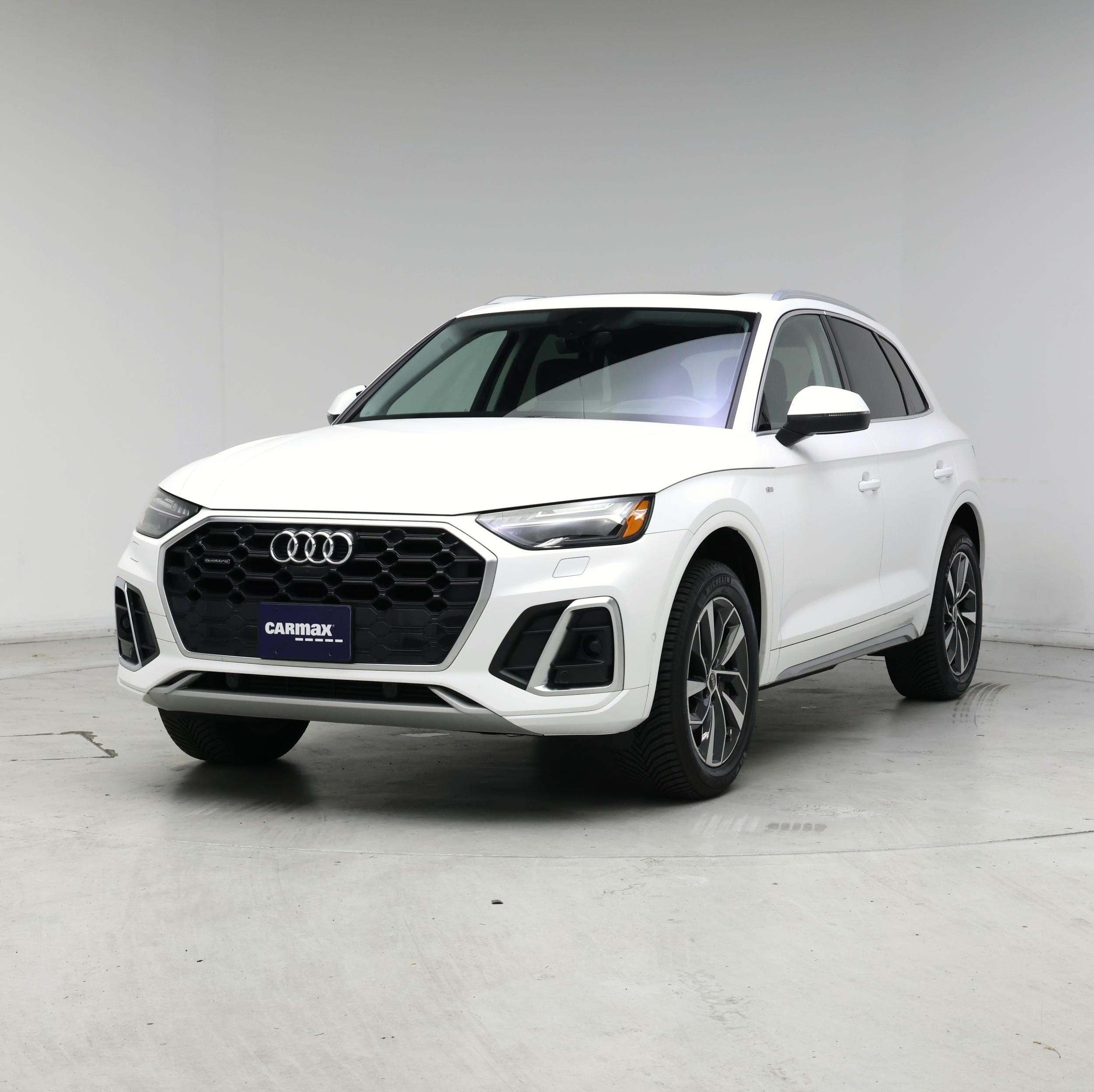 Thumbnail: 2023 Audi Q5 - 4