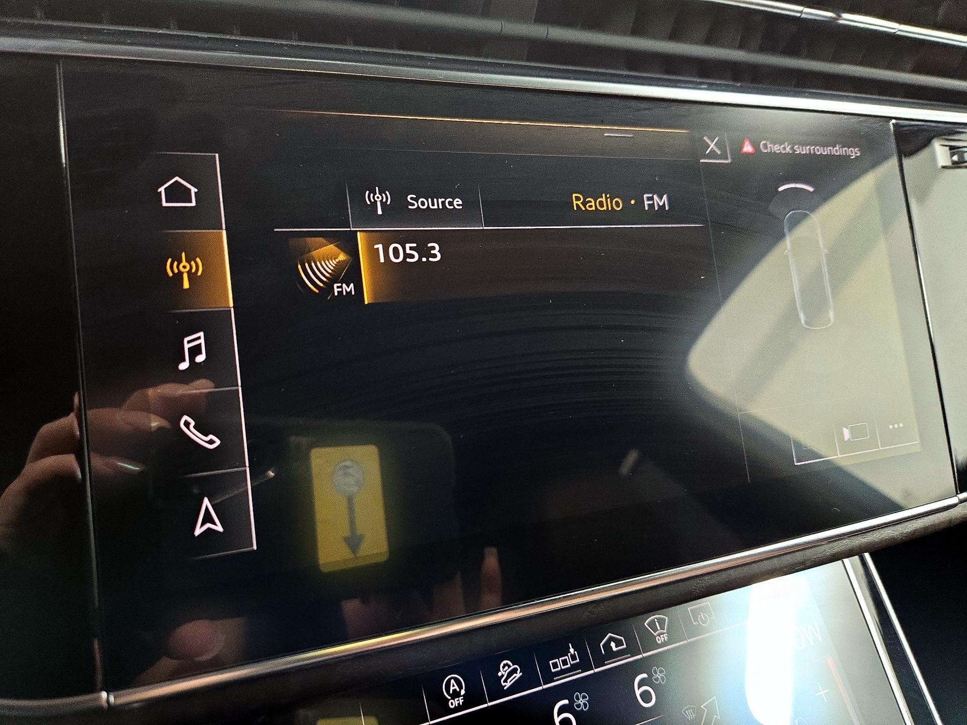 Thumbnail: 2020 Audi Q7 - 15