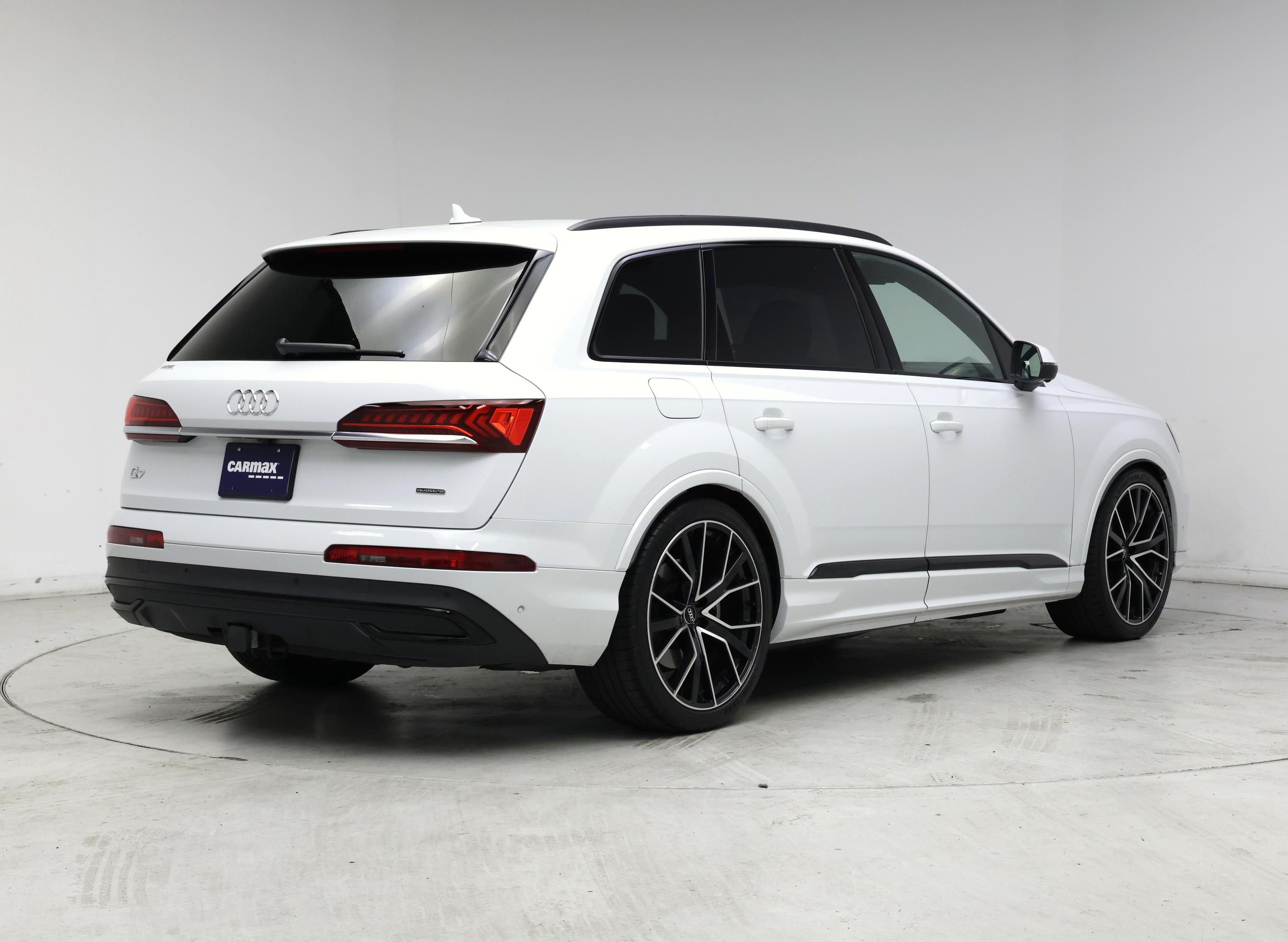 Thumbnail: 2020 Audi Q7 - 8