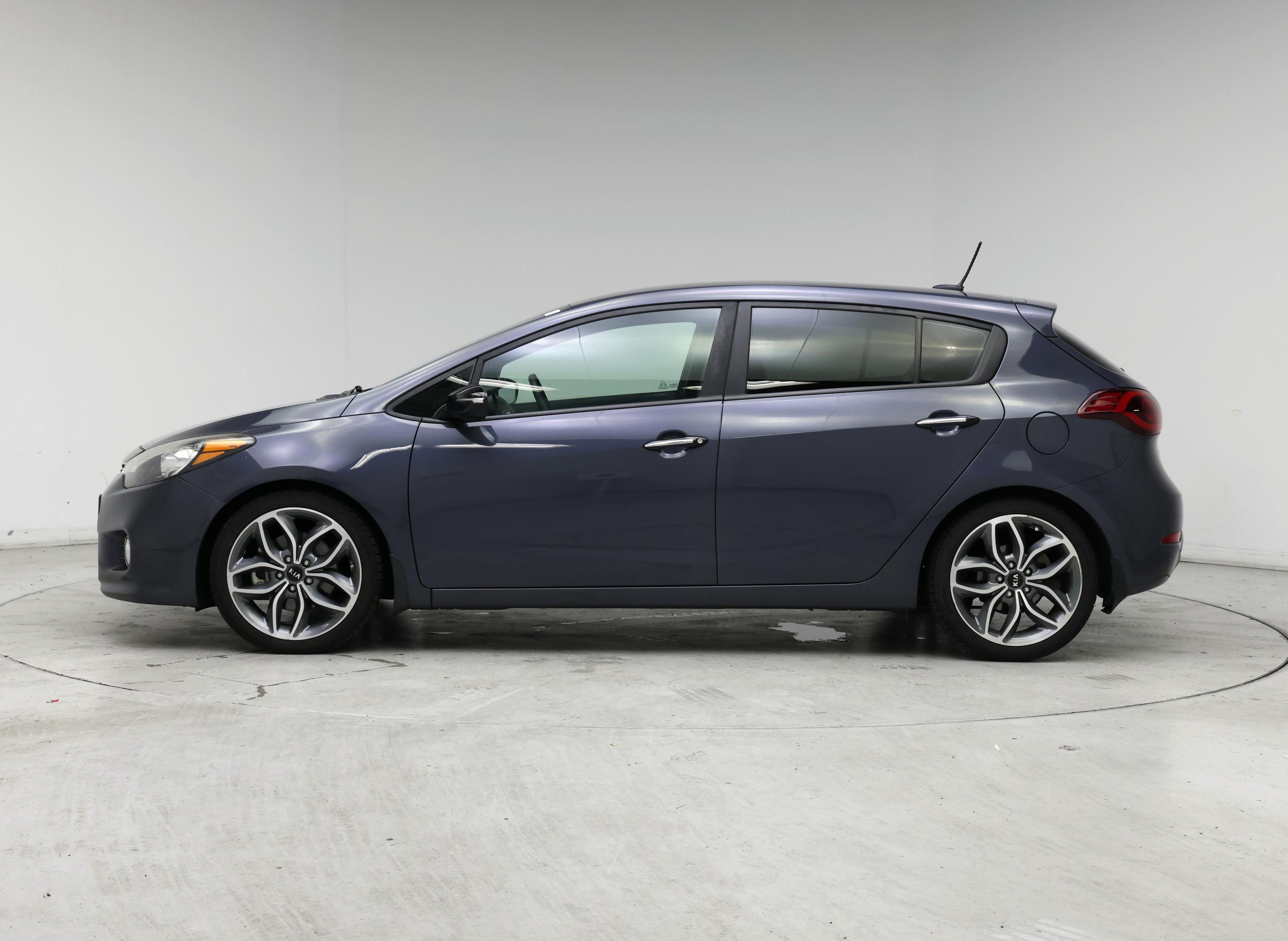 Thumbnail: 2016 Kia Forte - 3