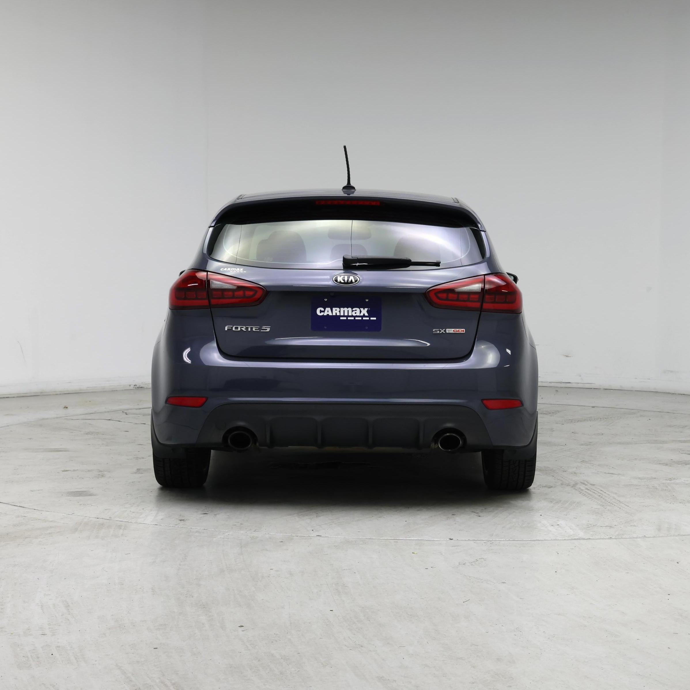 Thumbnail: 2016 Kia Forte - 6