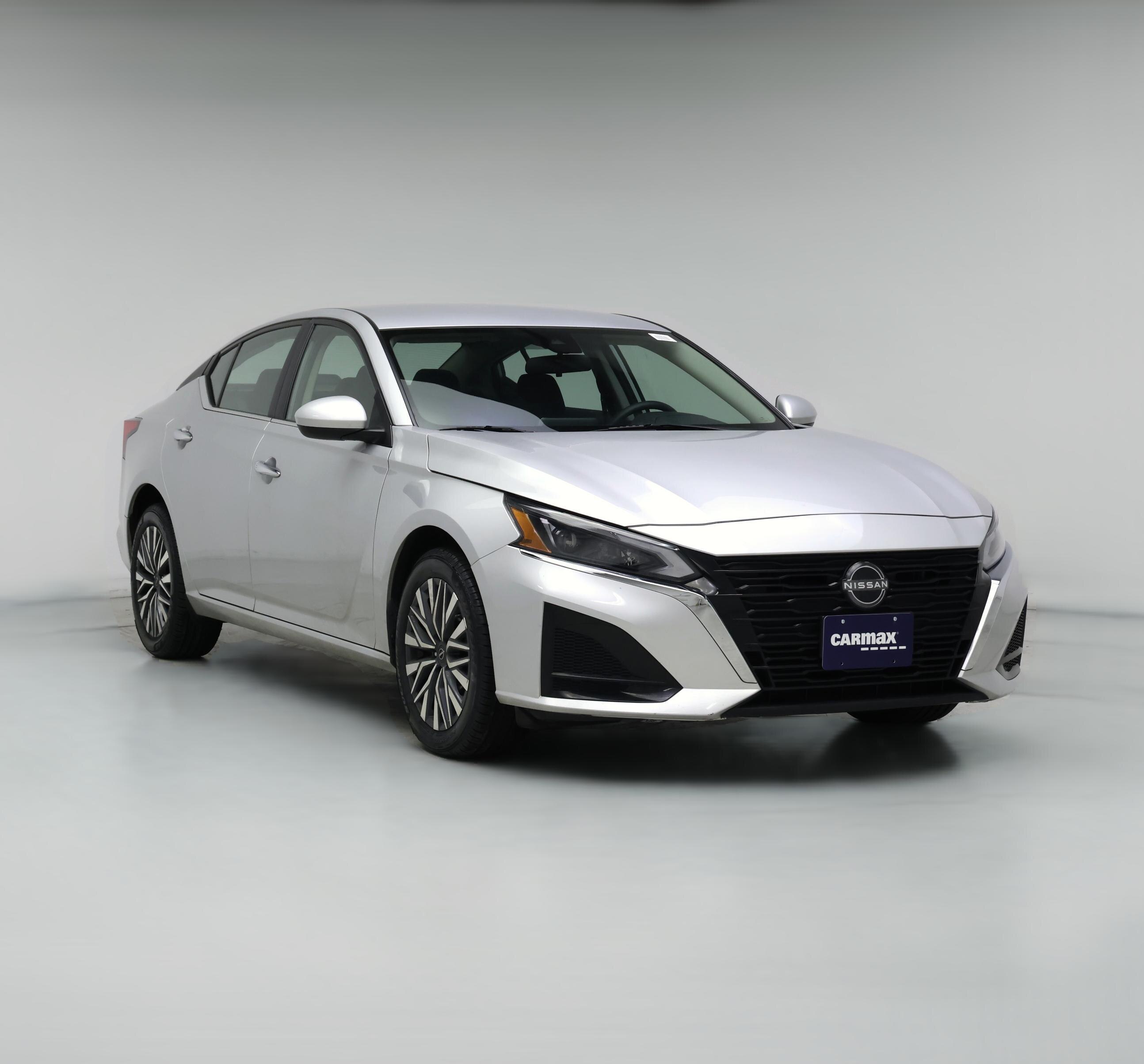 Thumbnail: 2023 Nissan Altima - 1