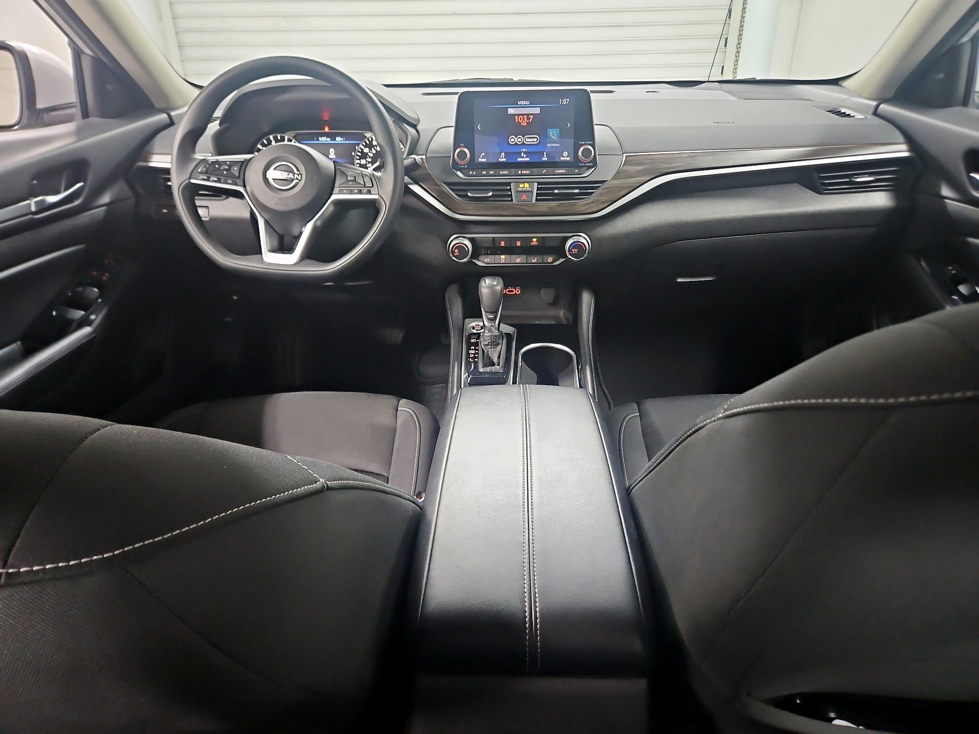 Thumbnail: 2023 Nissan Altima - 9
