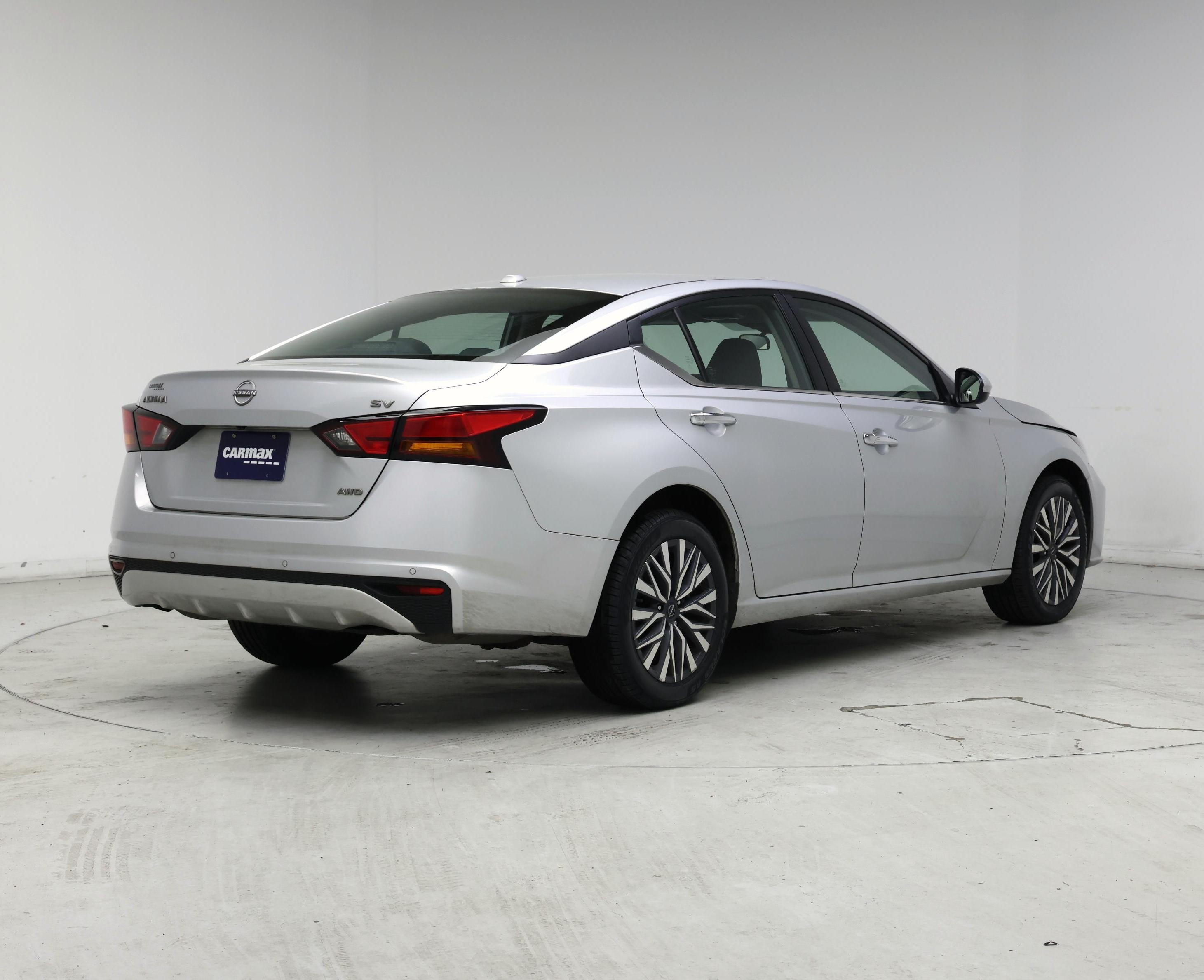 Thumbnail: 2023 Nissan Altima - 8