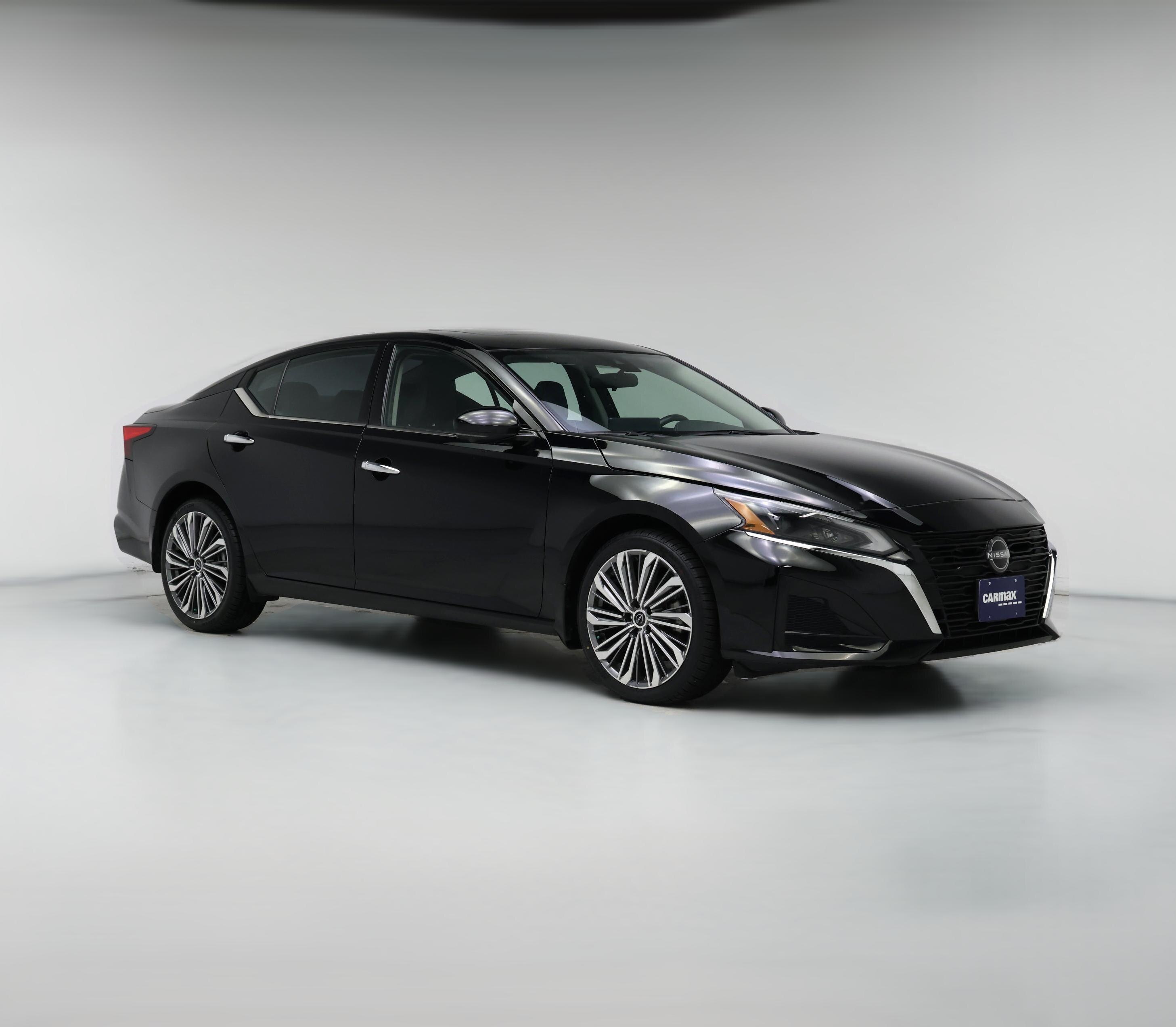Thumbnail: 2023 Nissan Altima - 1