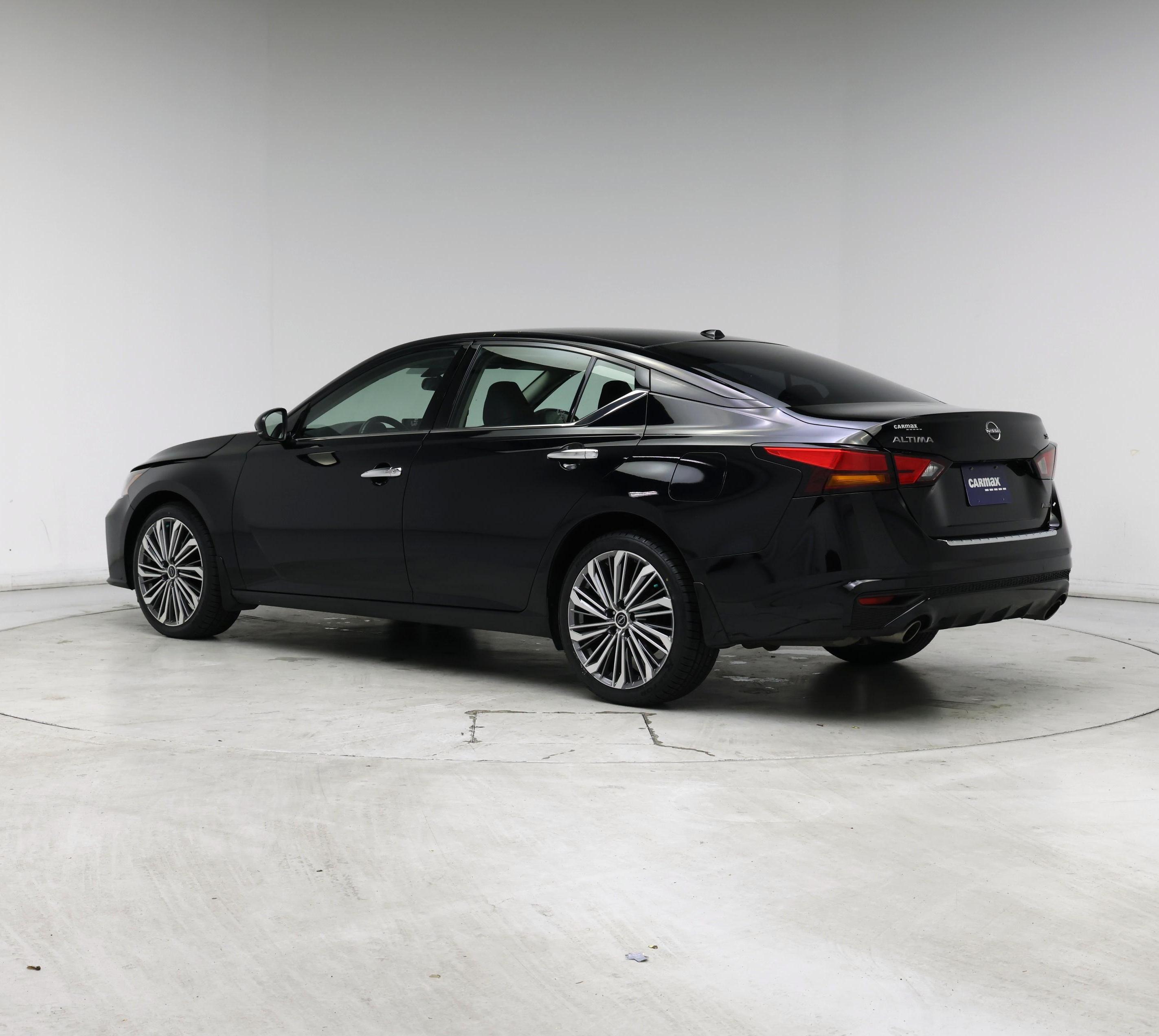 Thumbnail: 2023 Nissan Altima - 2