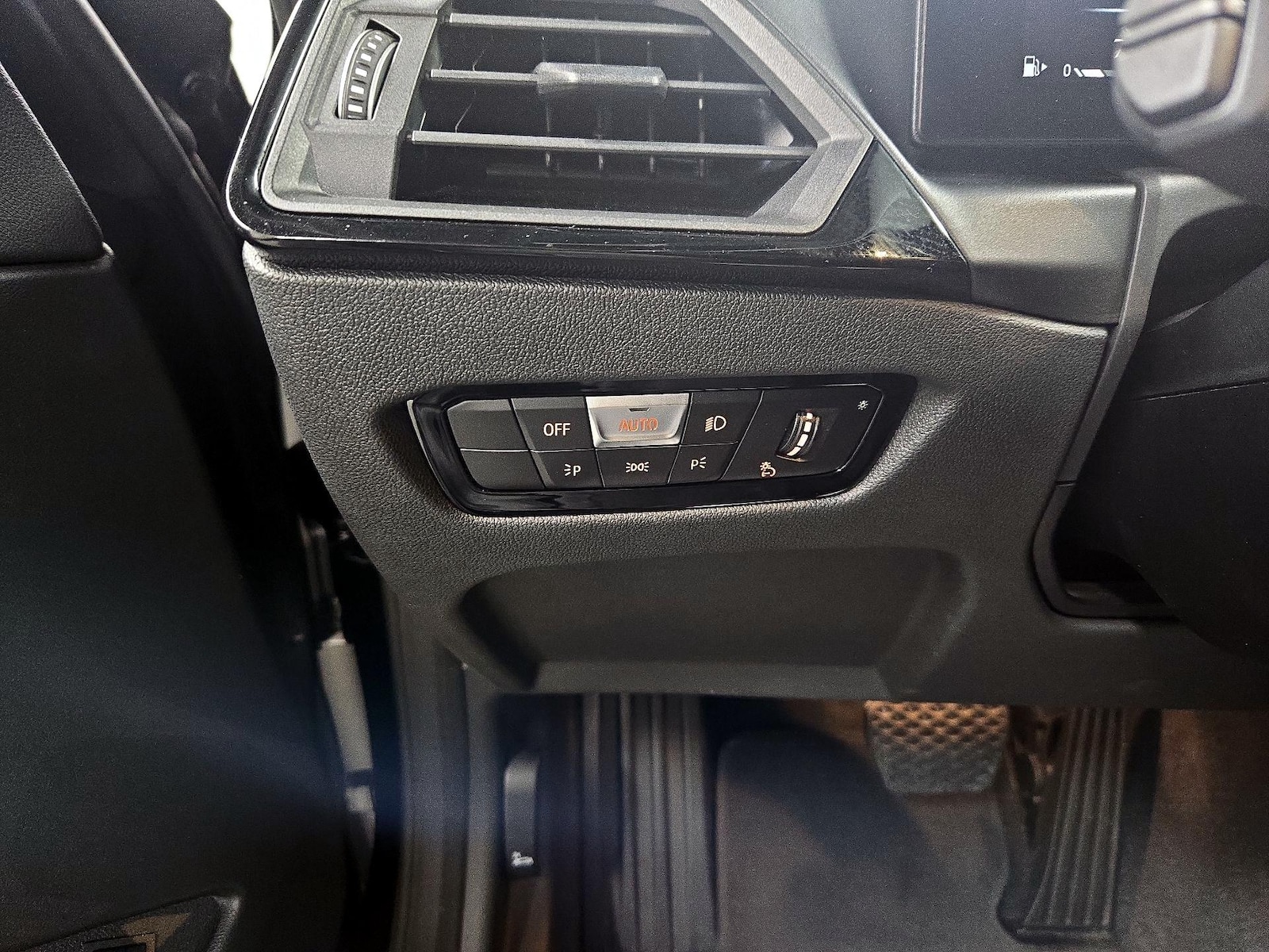 2023 BMW 2 Series 230i - Photo 14