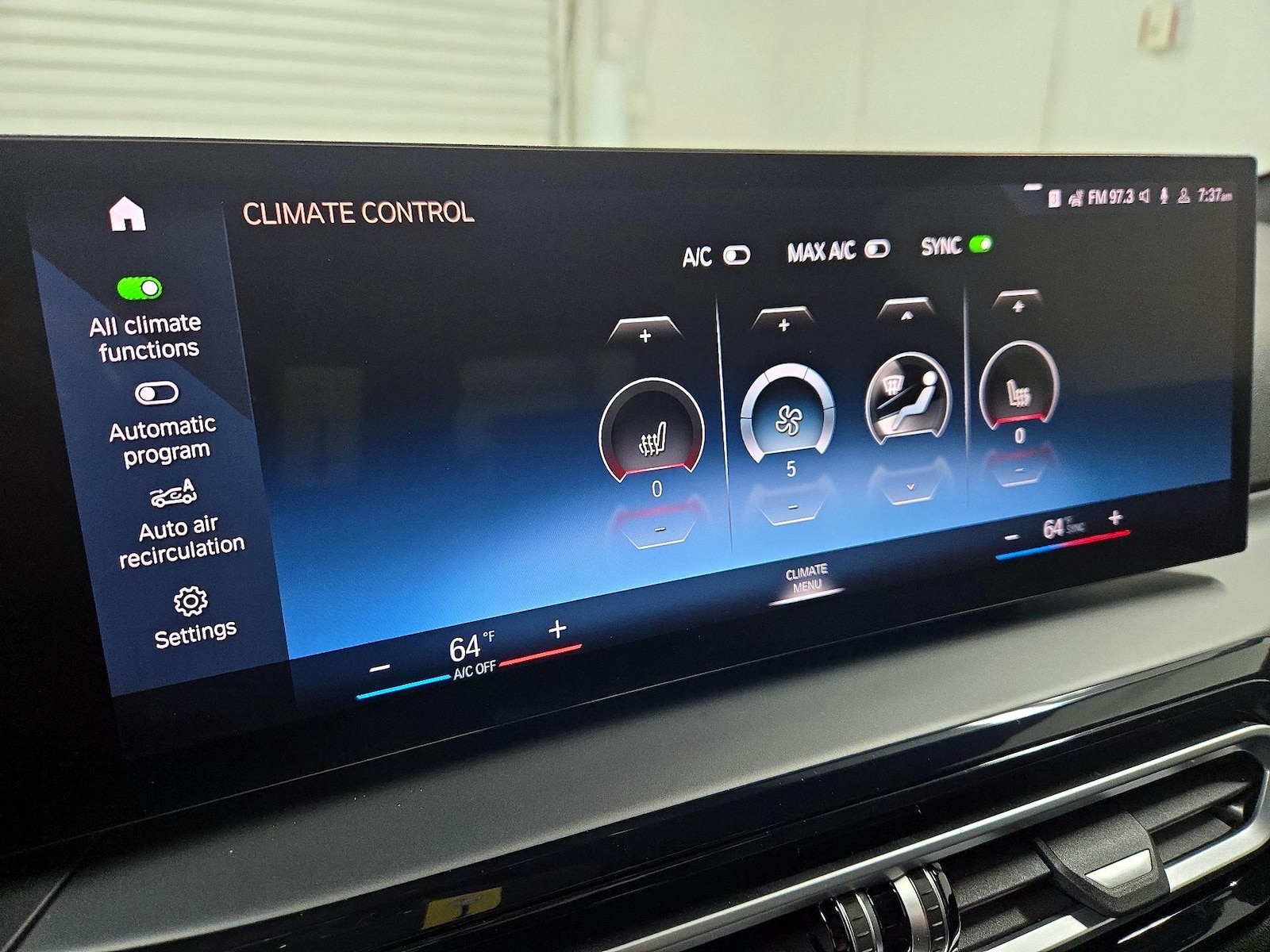 2023 BMW 2 Series 230i - Photo 18
